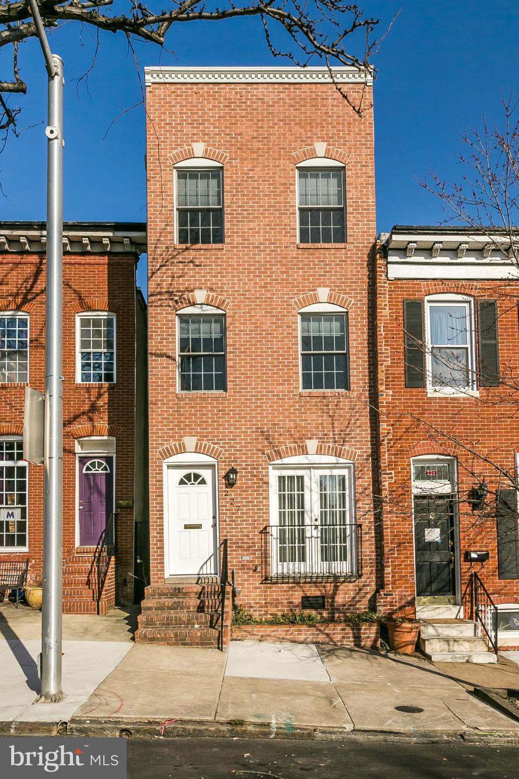*2 hour showing notice*Over 2000 sq ft above grade with 4 large BRs! Hardwood Flrs, new carpet and a fresh coat of paint. Enjoy the breathtaking water views from your rooftop deck. Granite counters, ss appliances & a fabulous kitchen island. Plenty of space in the backyard. 1 car off site  detached garage & prkg pad not included in list price. seller will lease parking for 1 year or sell.