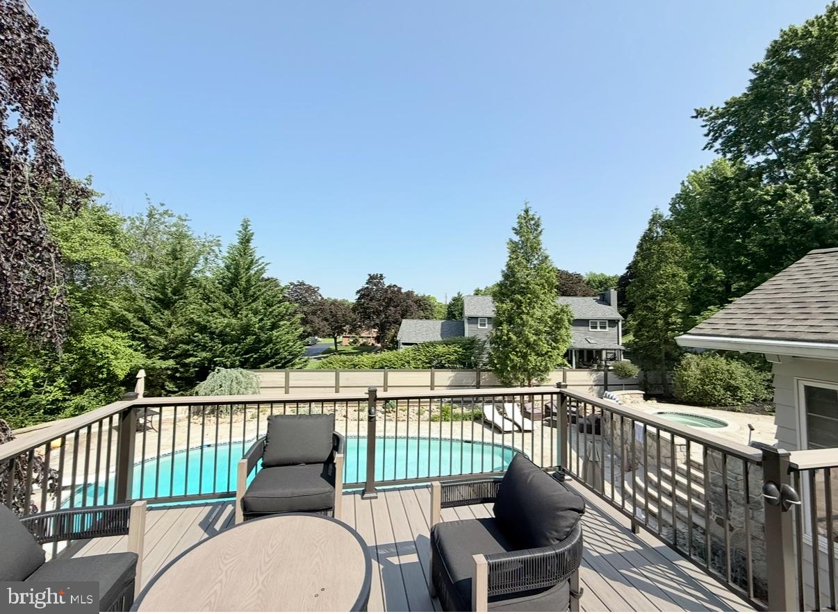 BIRDLAND - Residential