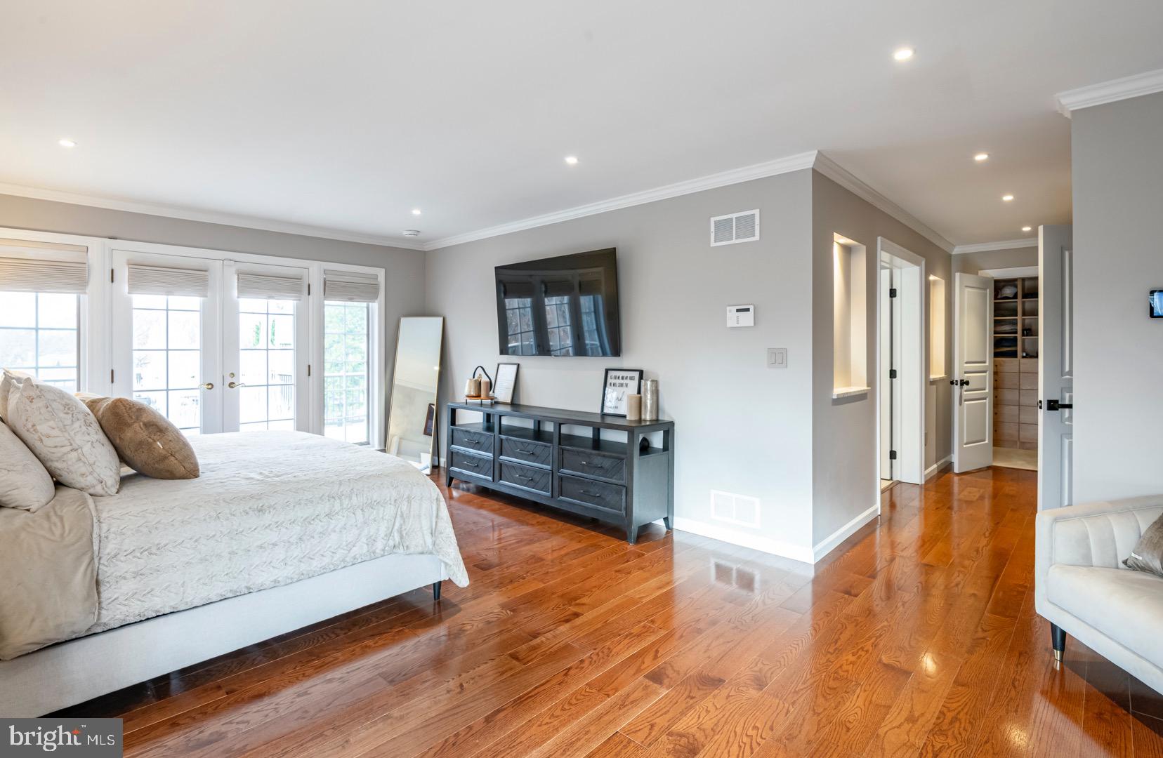 BIRDLAND - Residential