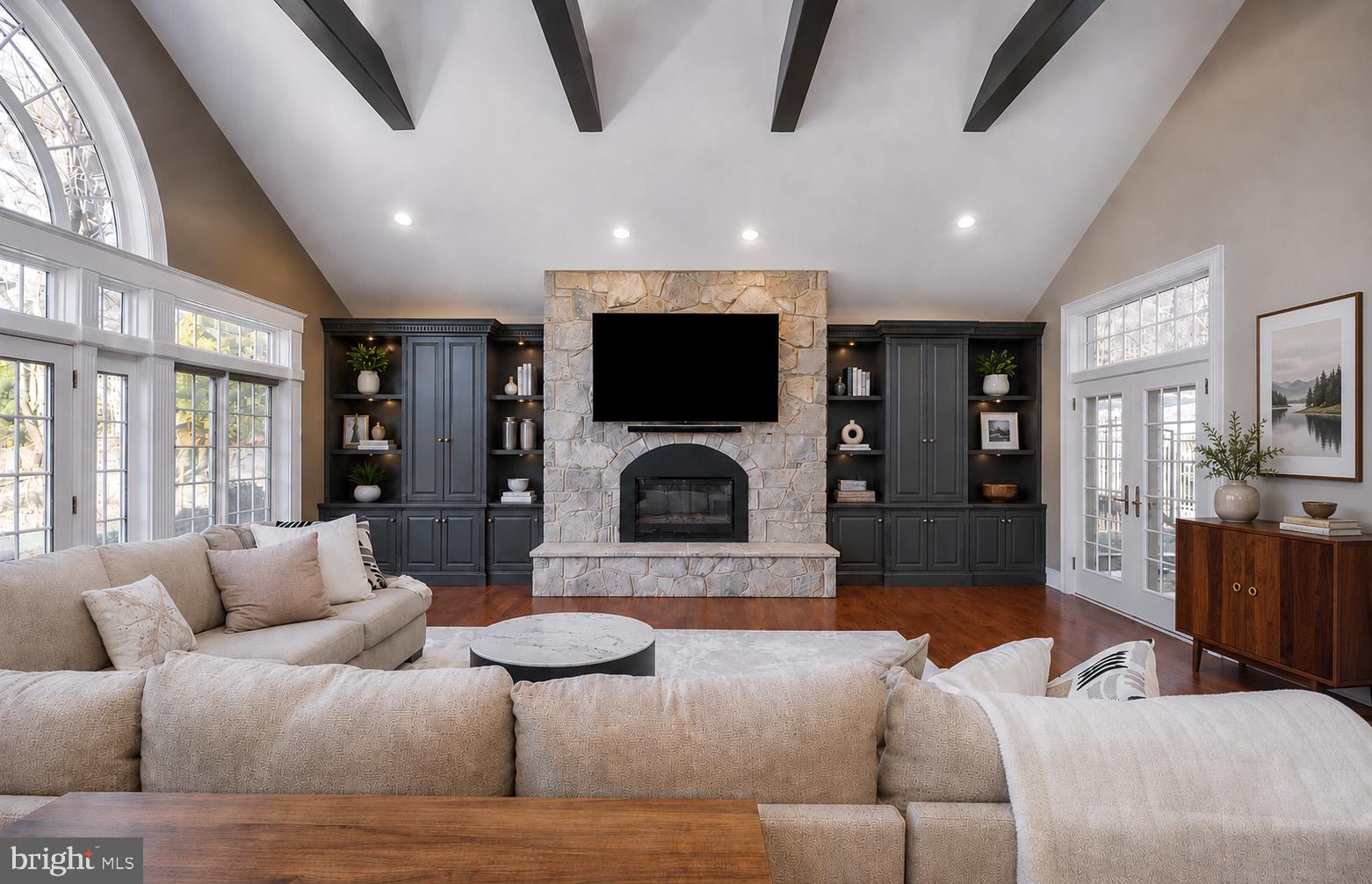 BIRDLAND - Residential