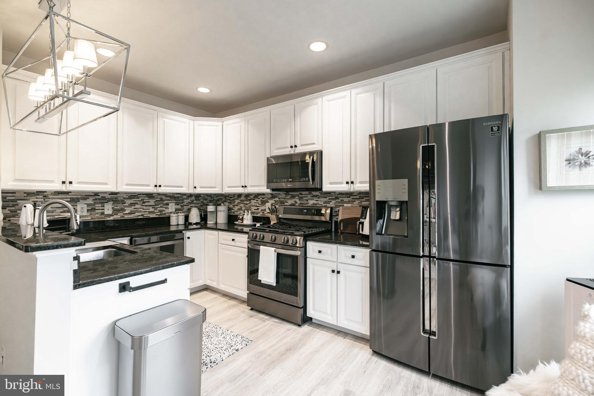 SUMMERFIELD CROSSING - Residential