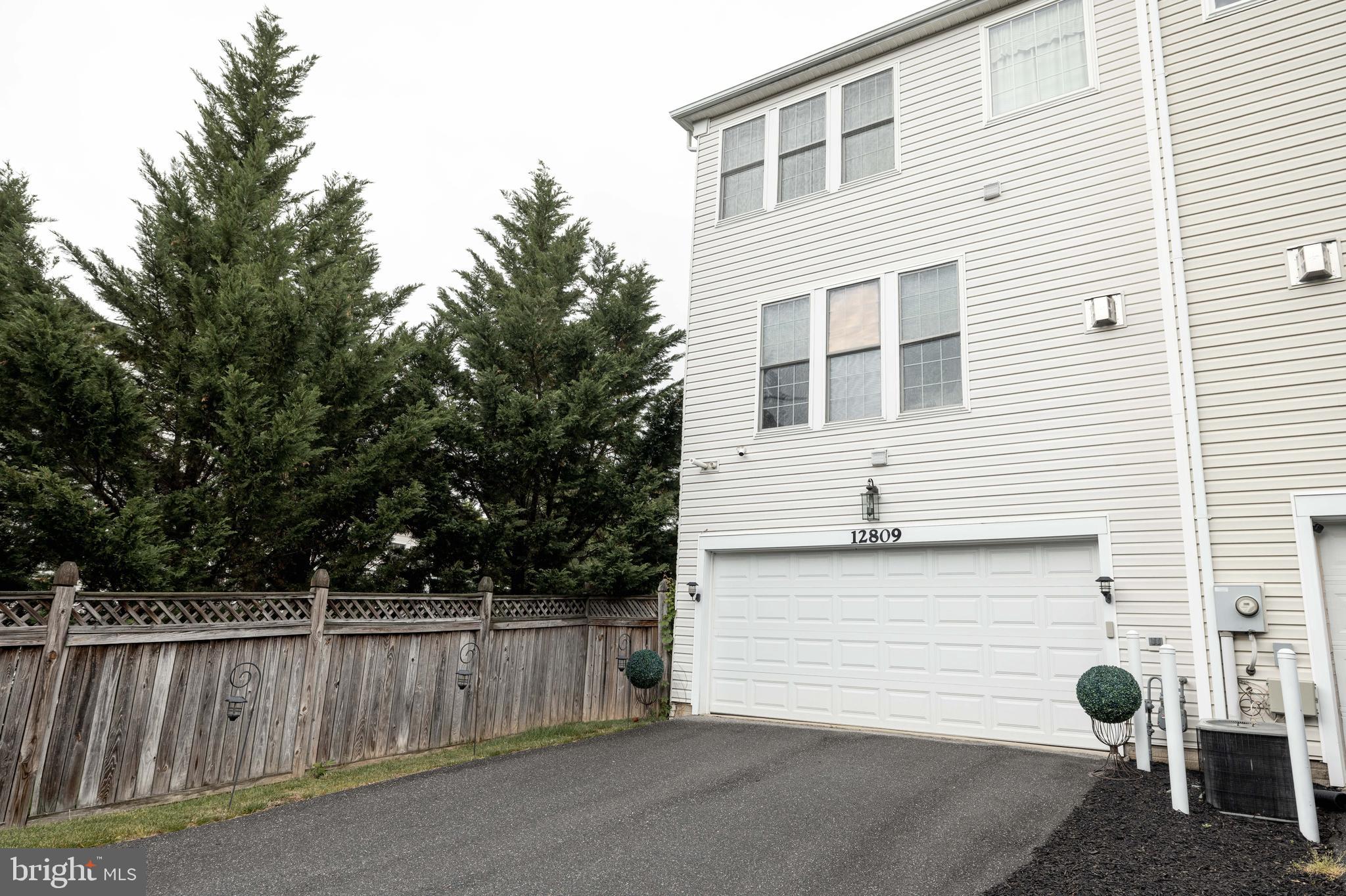SUMMERFIELD CROSSING - Residential
