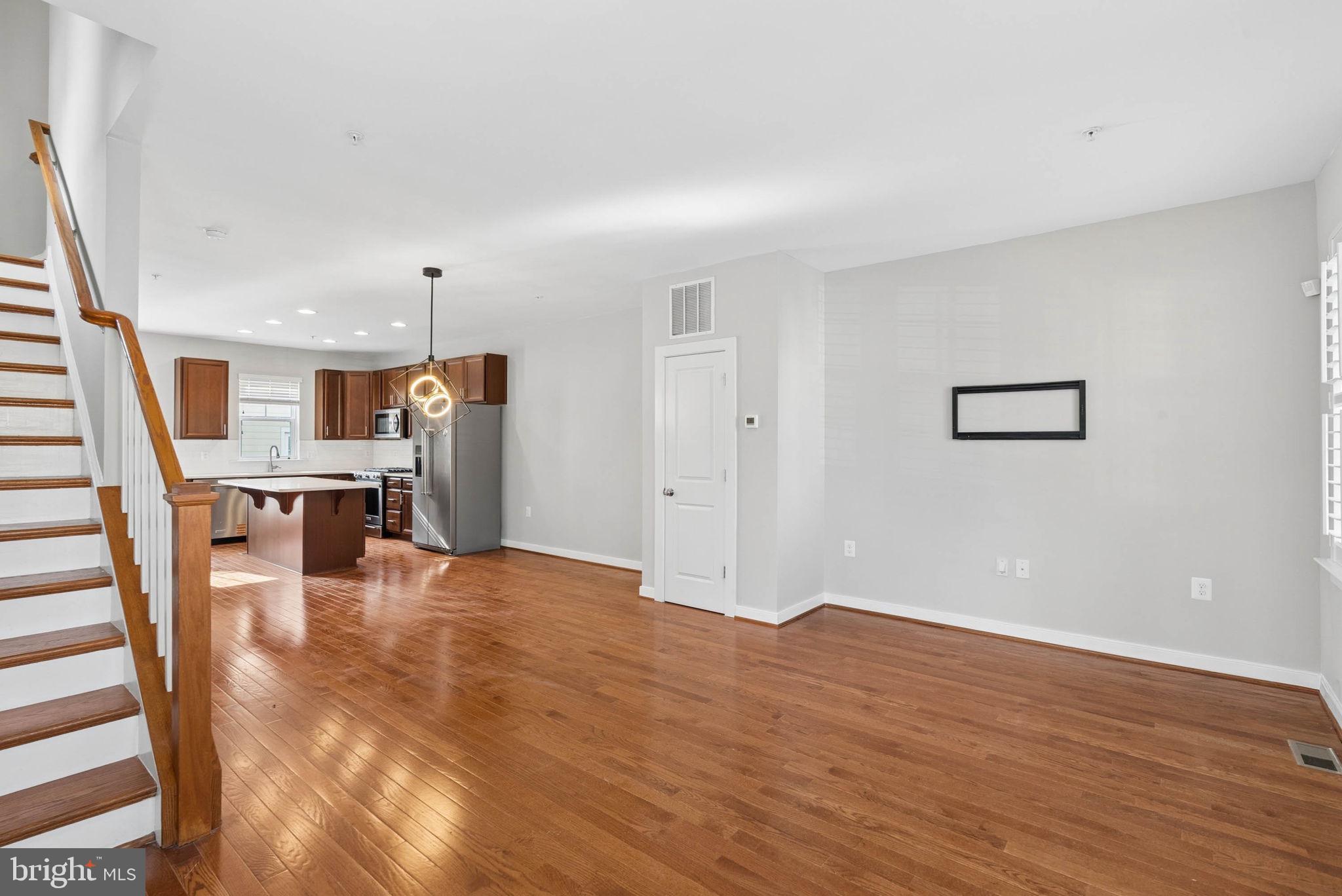 TOWSON MANOR VILLAGE - Residential