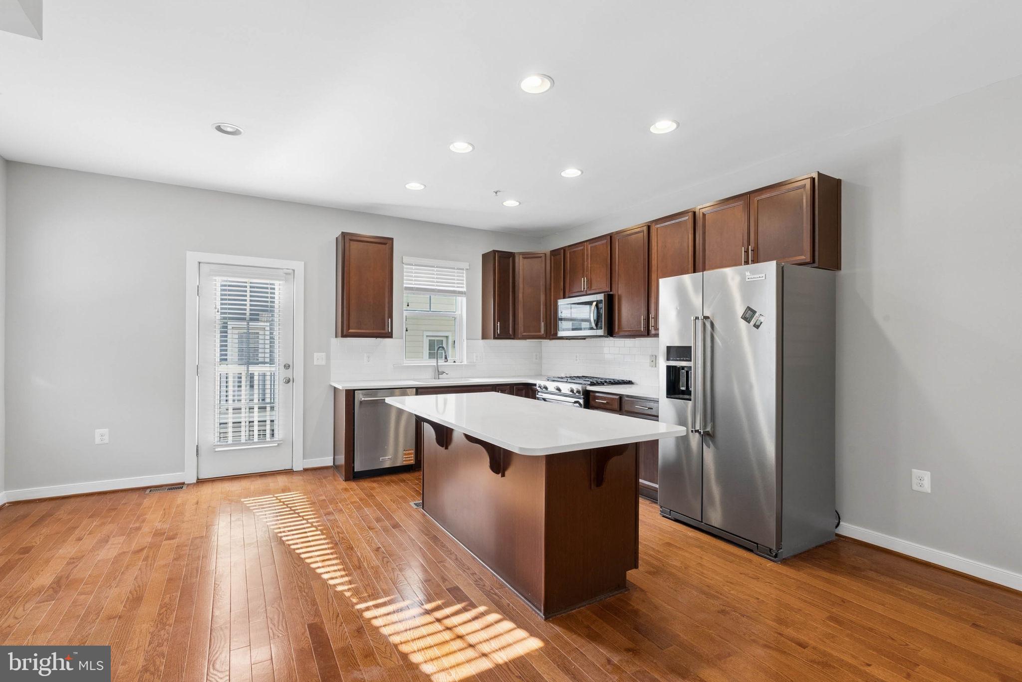 TOWSON MANOR VILLAGE - Residential