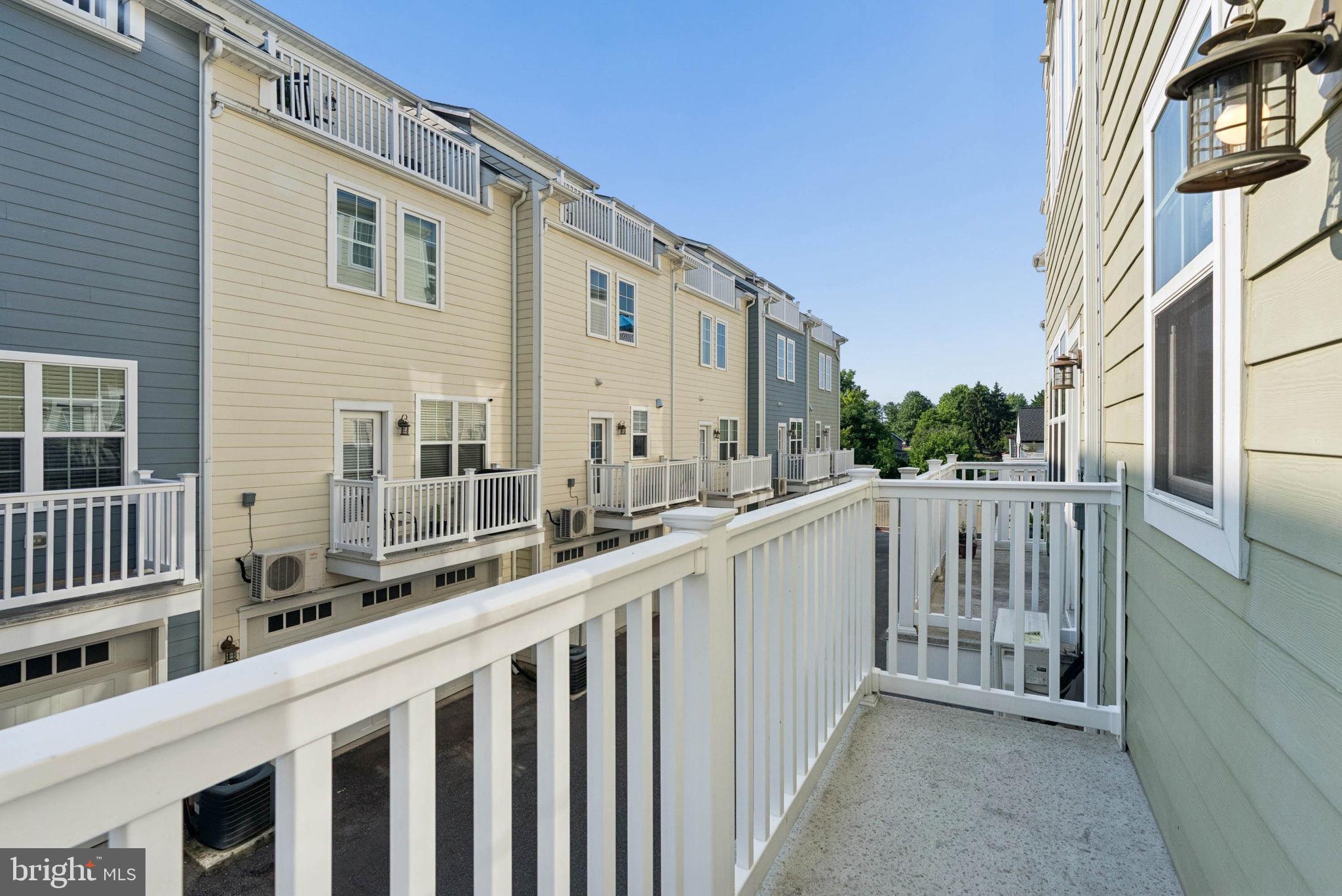 TOWSON MANOR VILLAGE - Residential