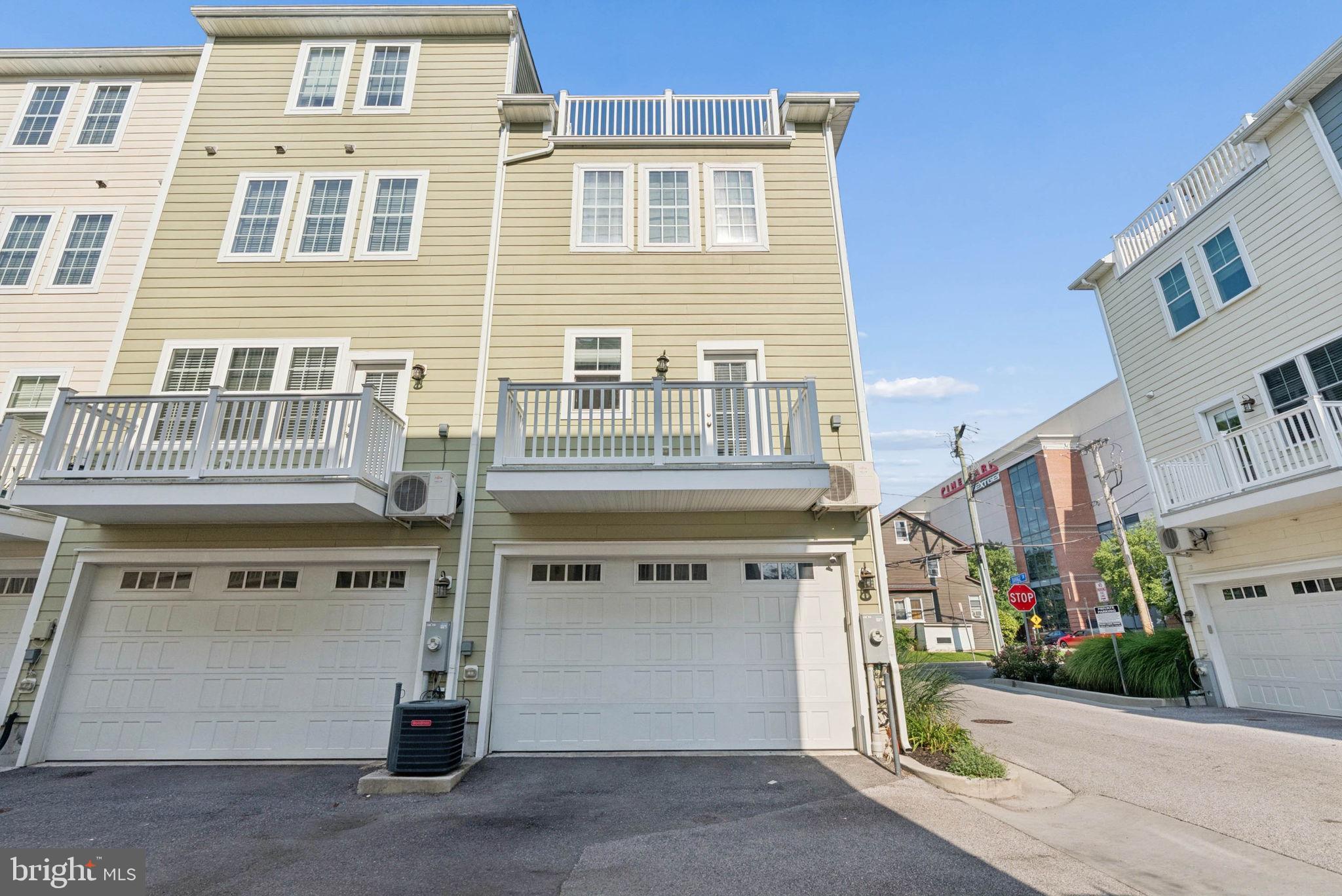 TOWSON MANOR VILLAGE - Residential