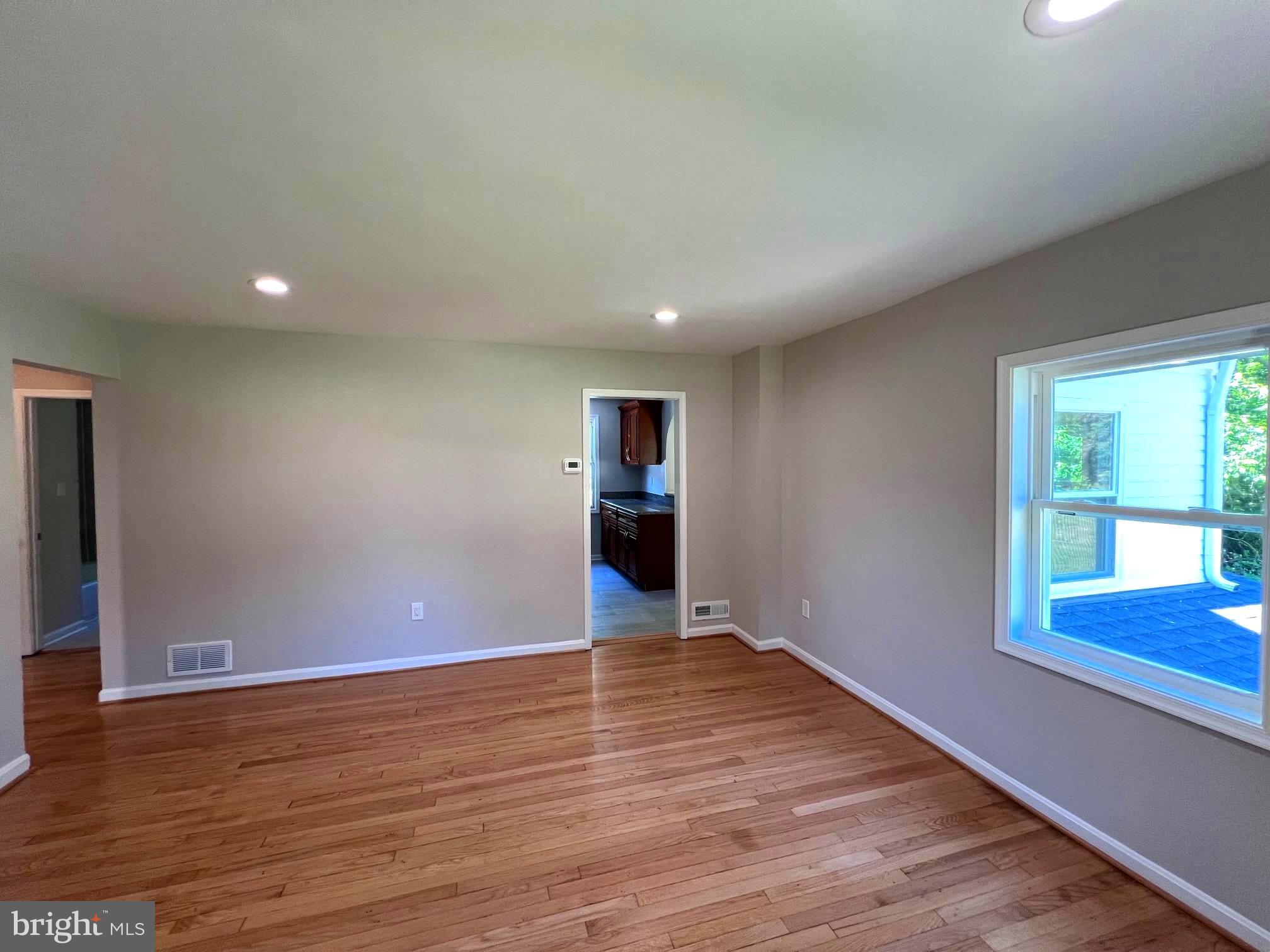 FRIENDLY FARMS - Residential