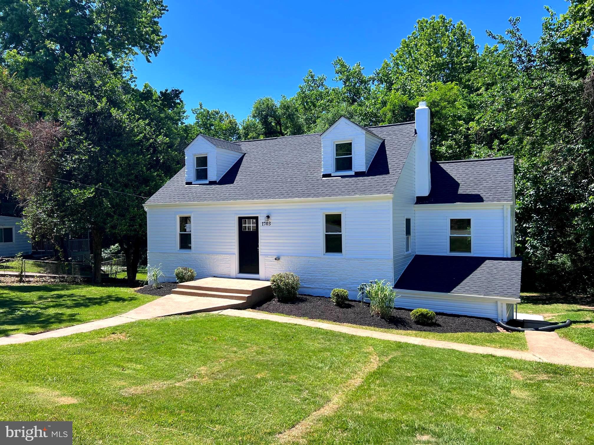 FRIENDLY FARMS - Residential