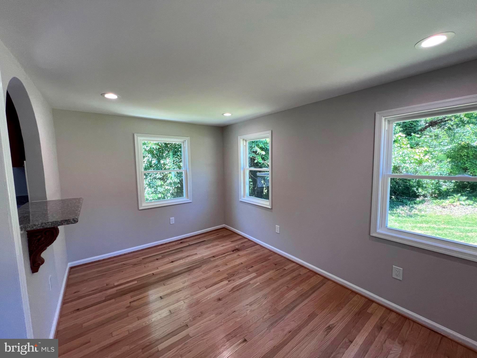 FRIENDLY FARMS - Residential