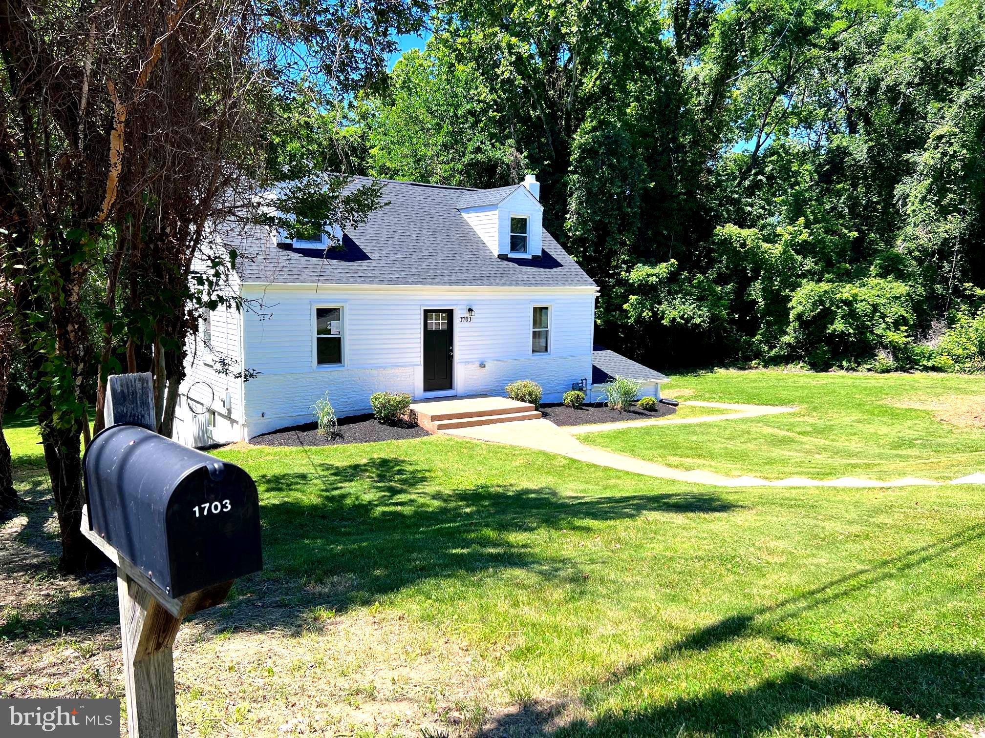 FRIENDLY FARMS - Residential