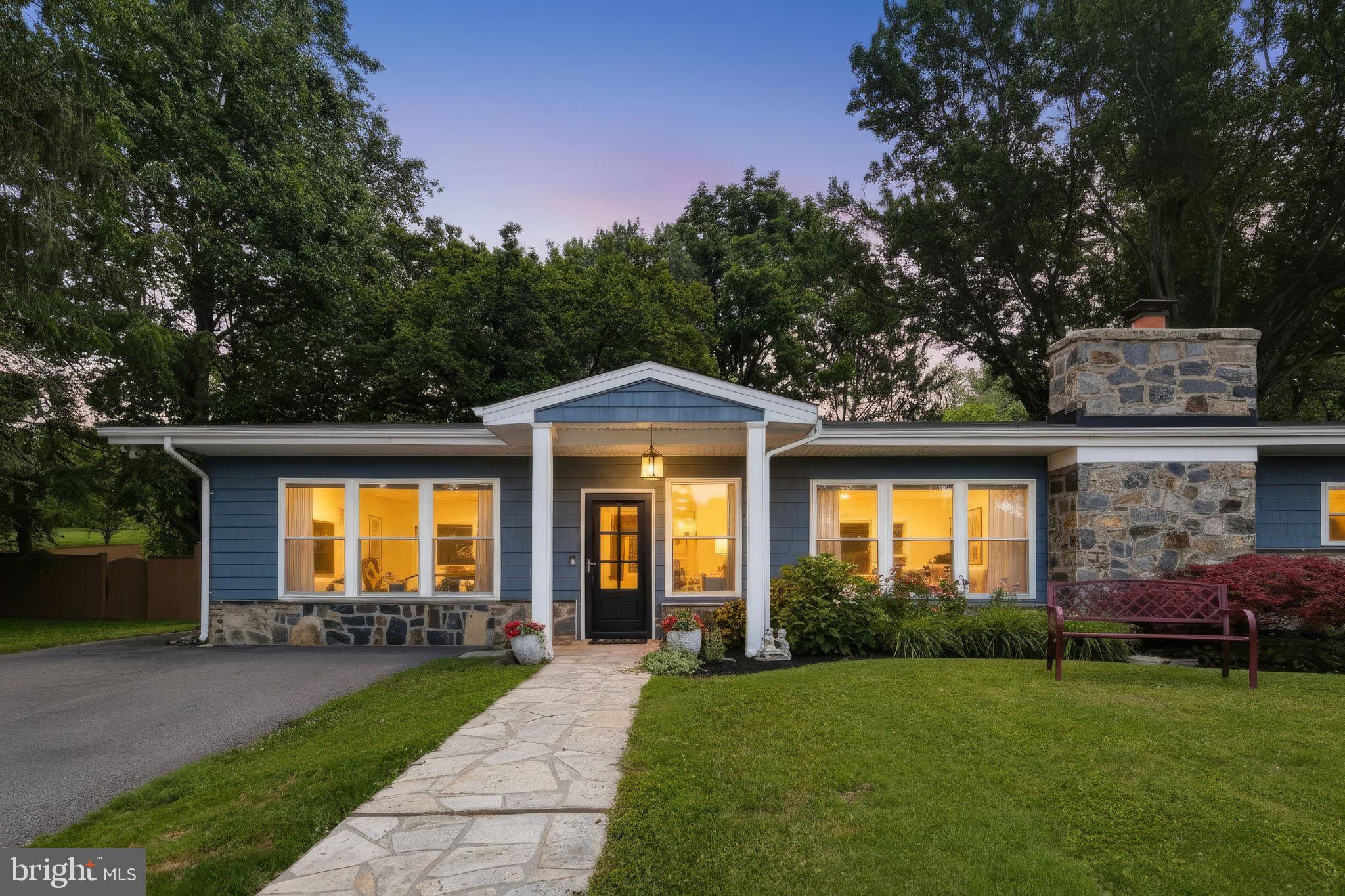 COLUMBIA HILLS - Residential