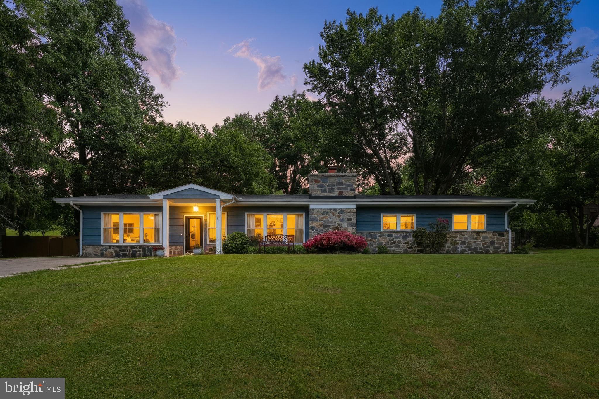 COLUMBIA HILLS - Residential