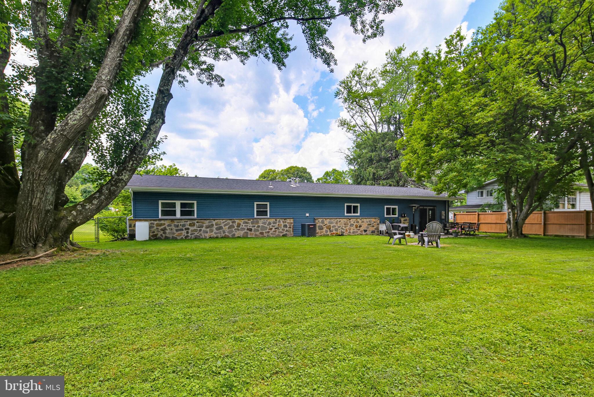 COLUMBIA HILLS - Residential