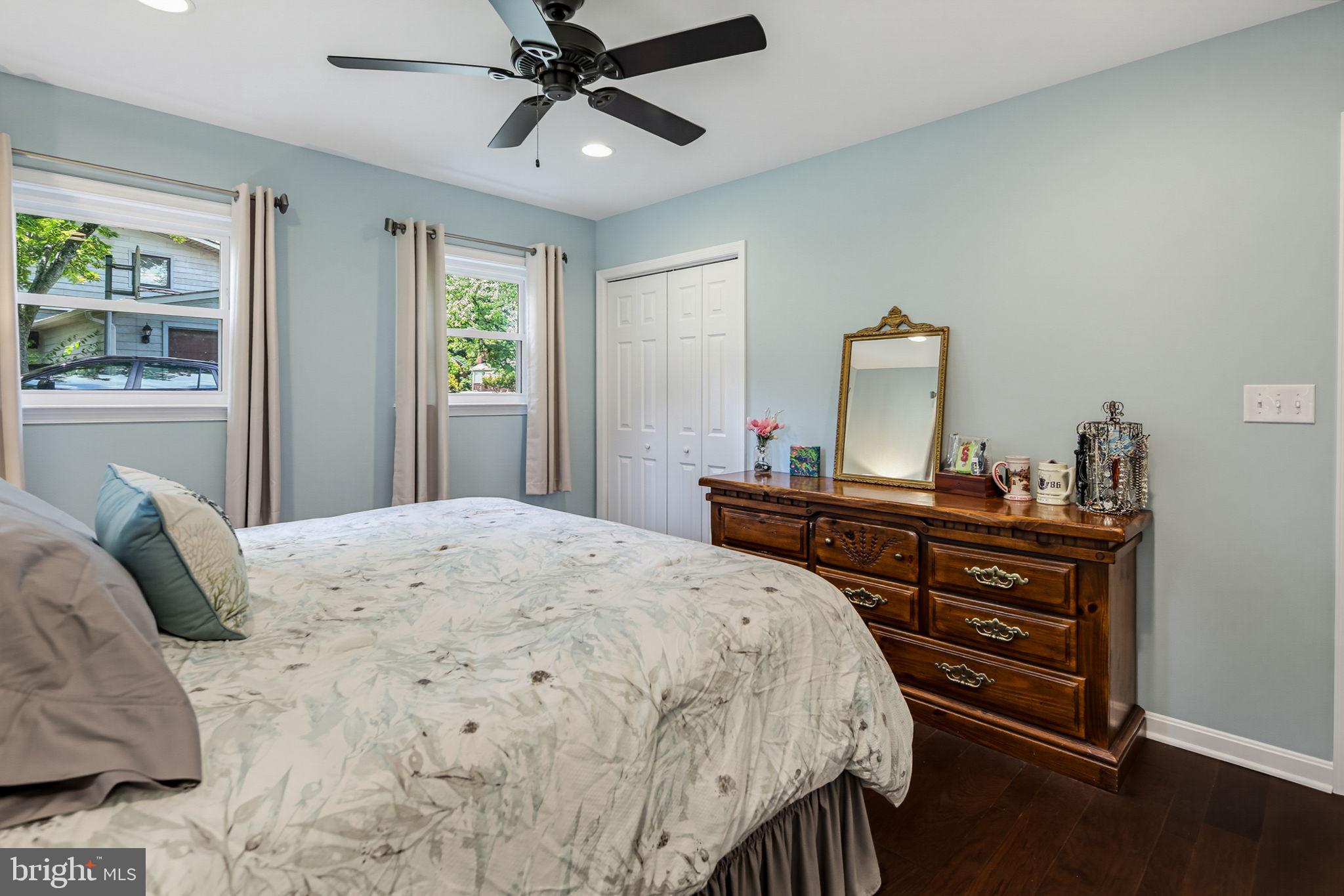 COLUMBIA HILLS - Residential