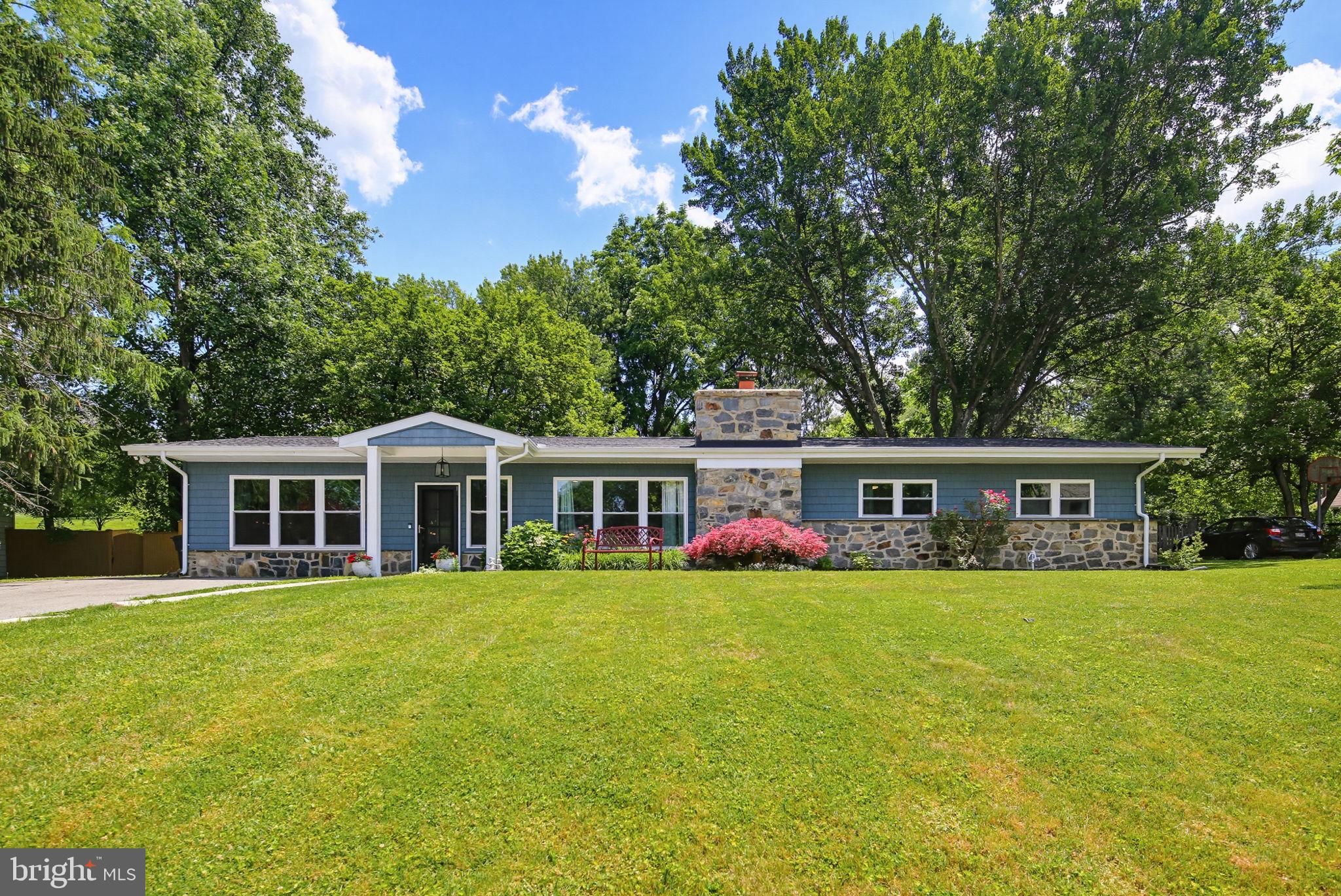 COLUMBIA HILLS - Residential