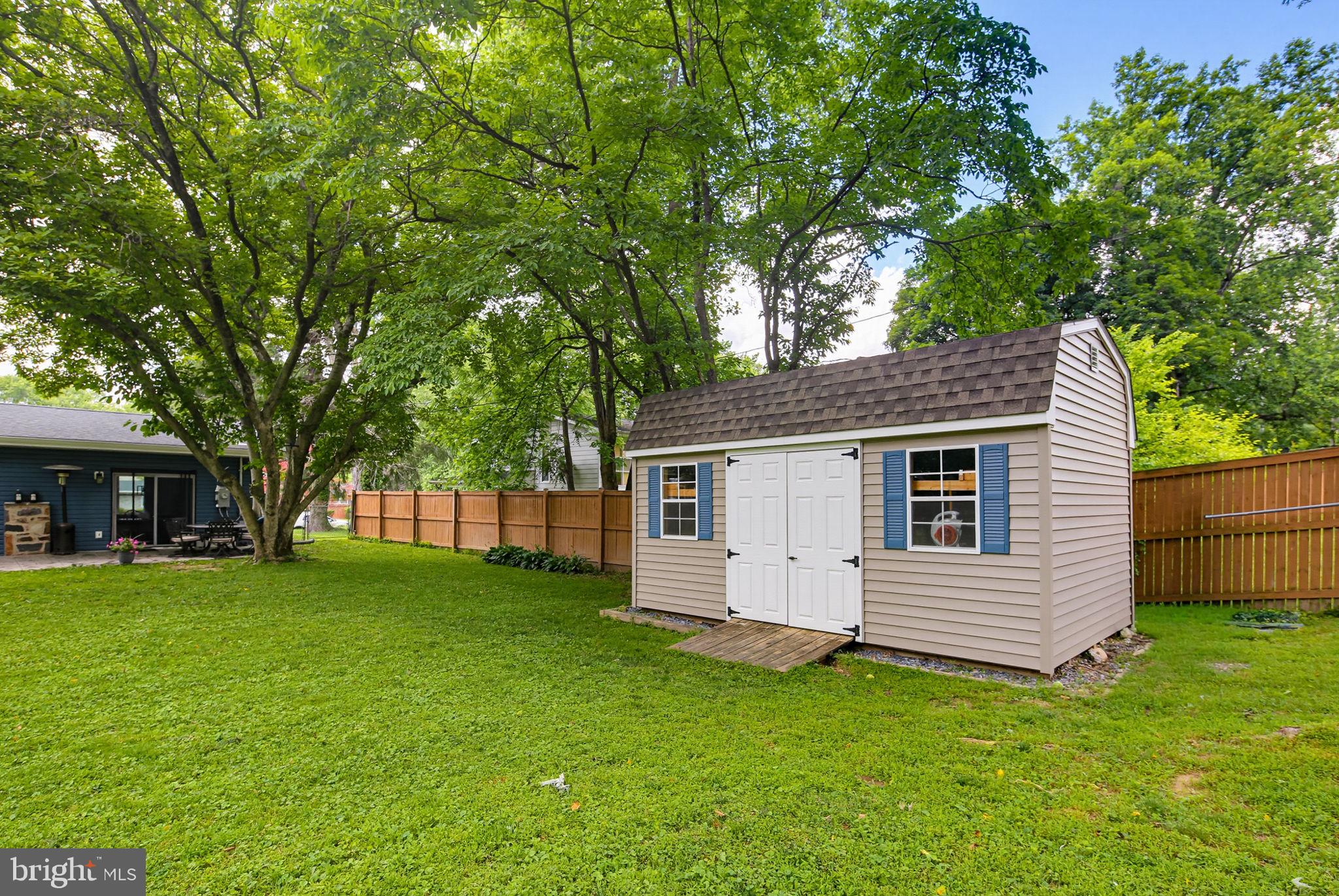 COLUMBIA HILLS - Residential