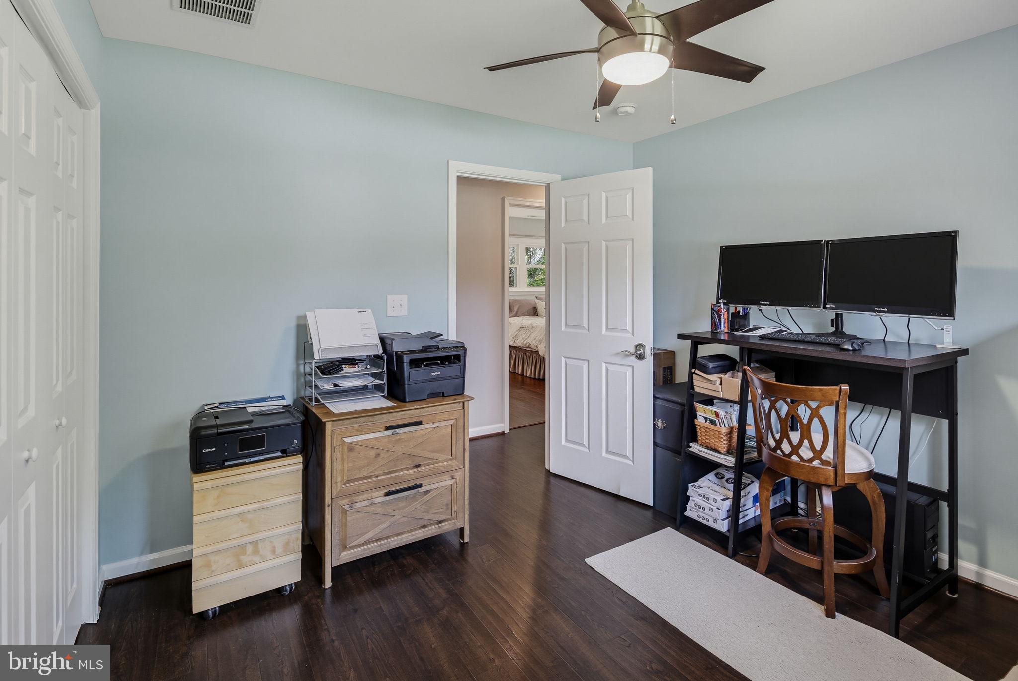 COLUMBIA HILLS - Residential