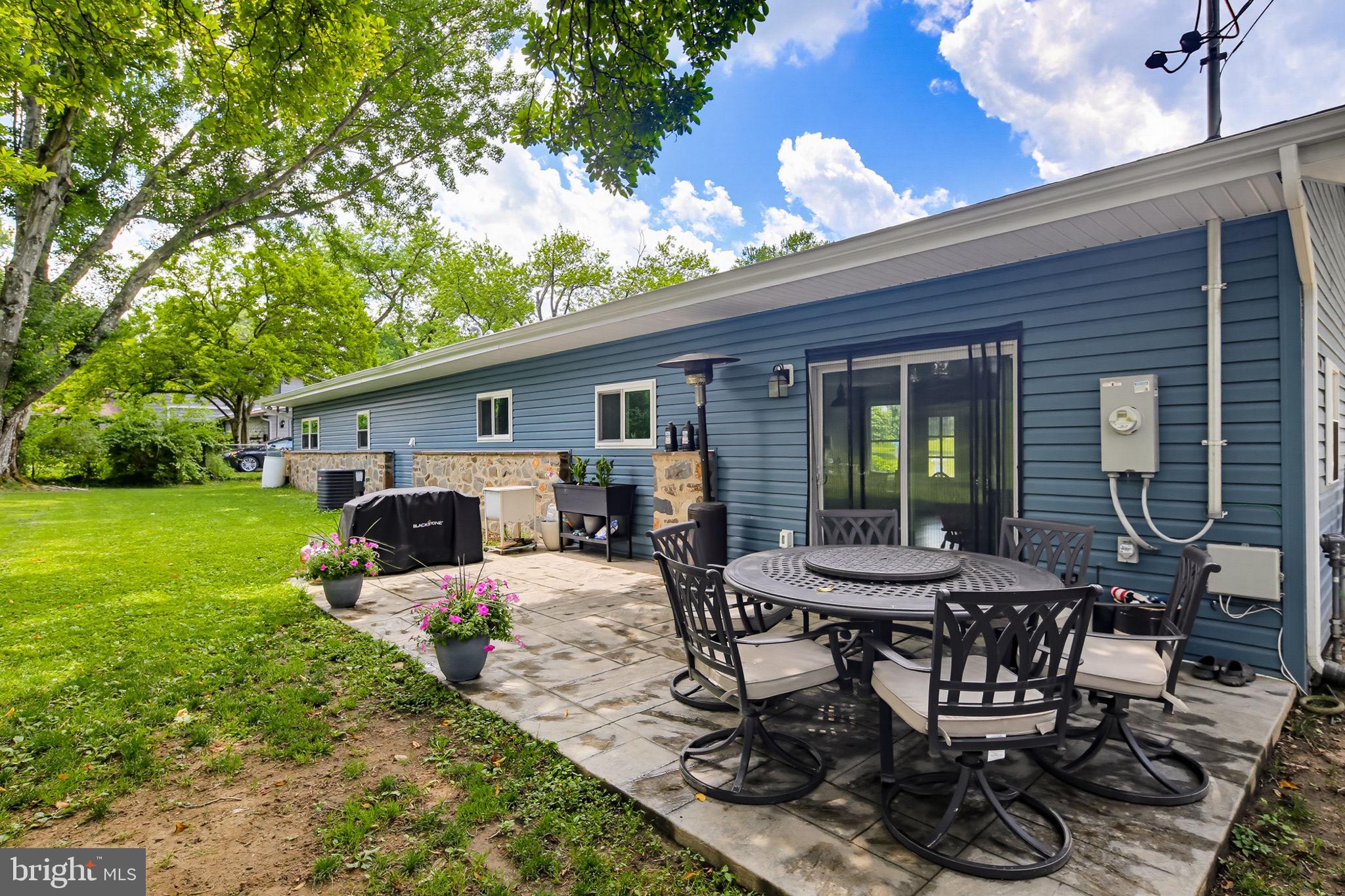 COLUMBIA HILLS - Residential