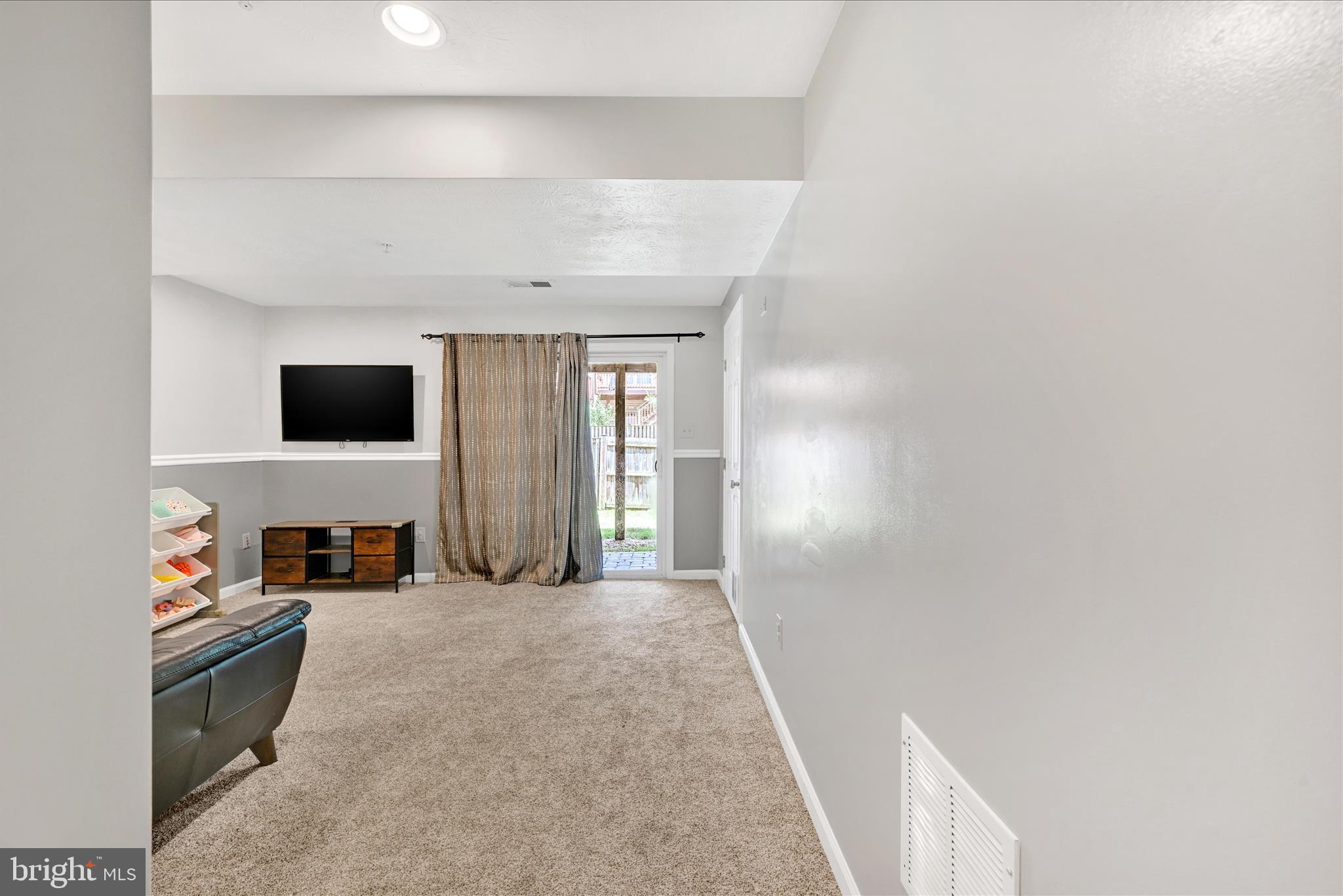 TANYARD SPRINGS - Residential