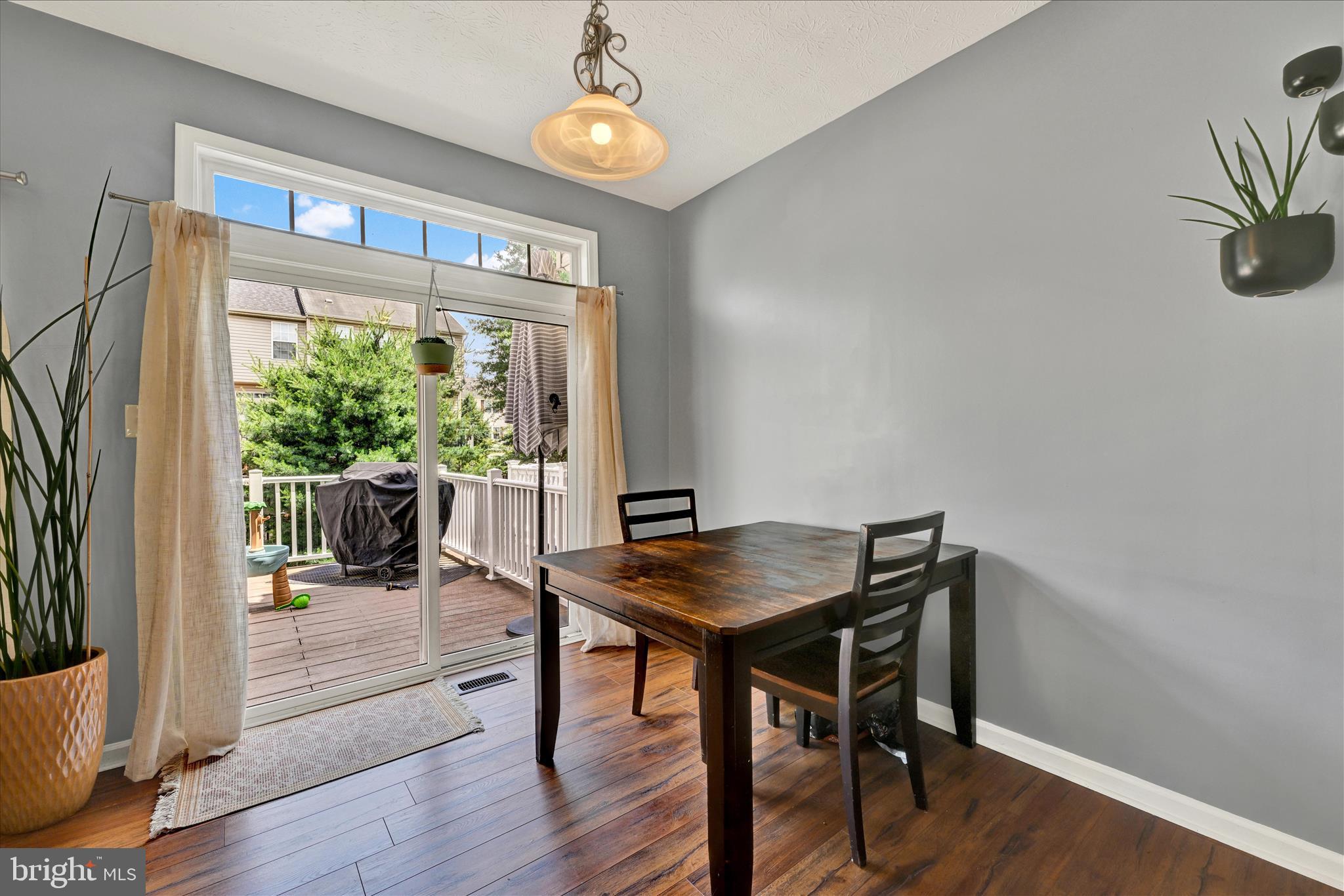 TANYARD SPRINGS - Residential