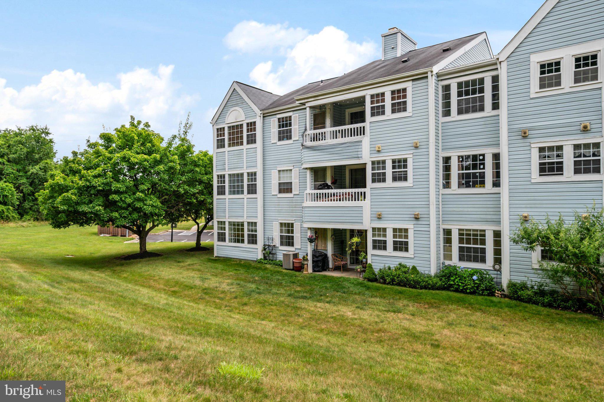 VILLAGE OF MONTGOMERY RUN - Residential
