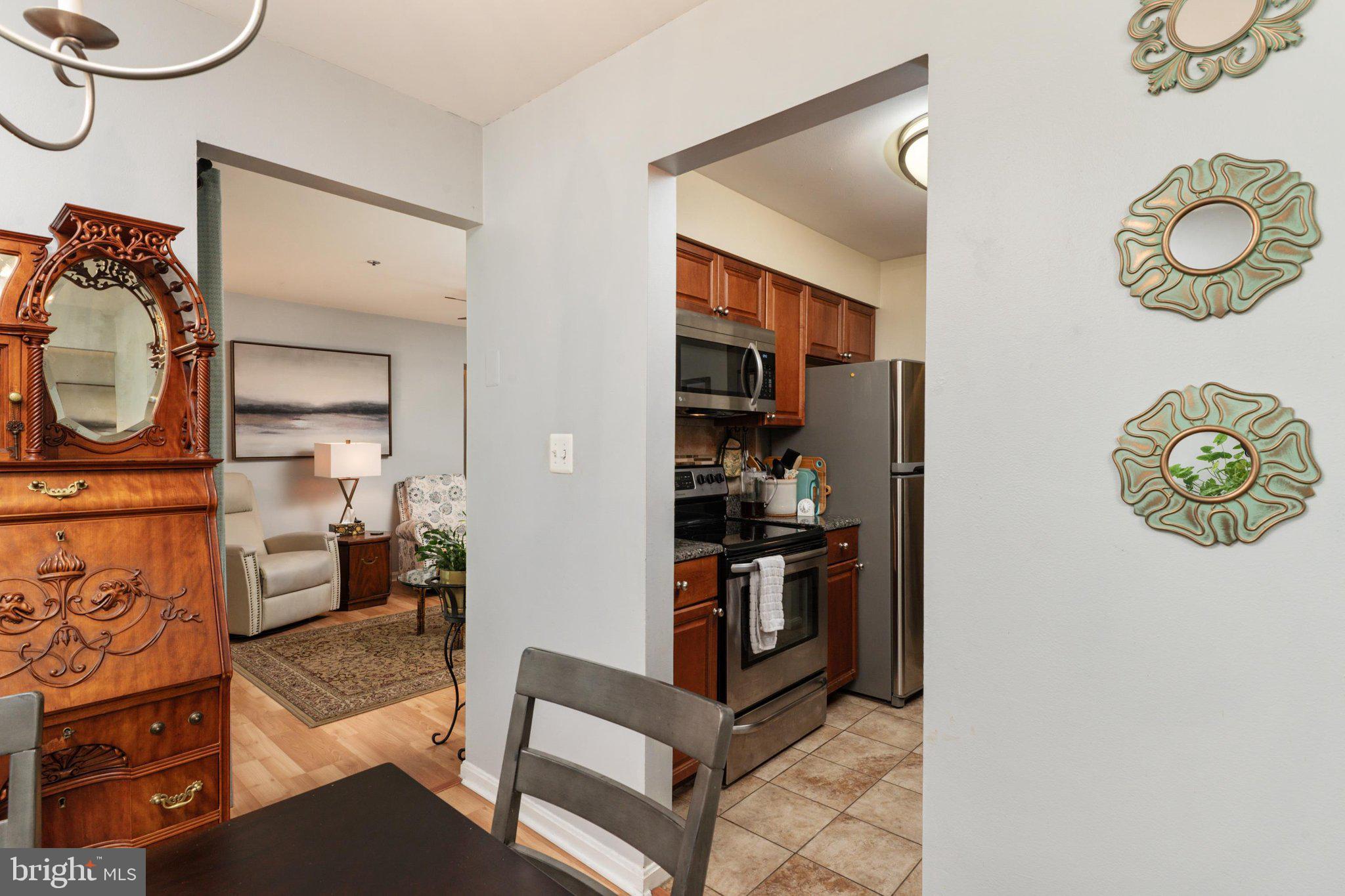 VILLAGE OF MONTGOMERY RUN - Residential