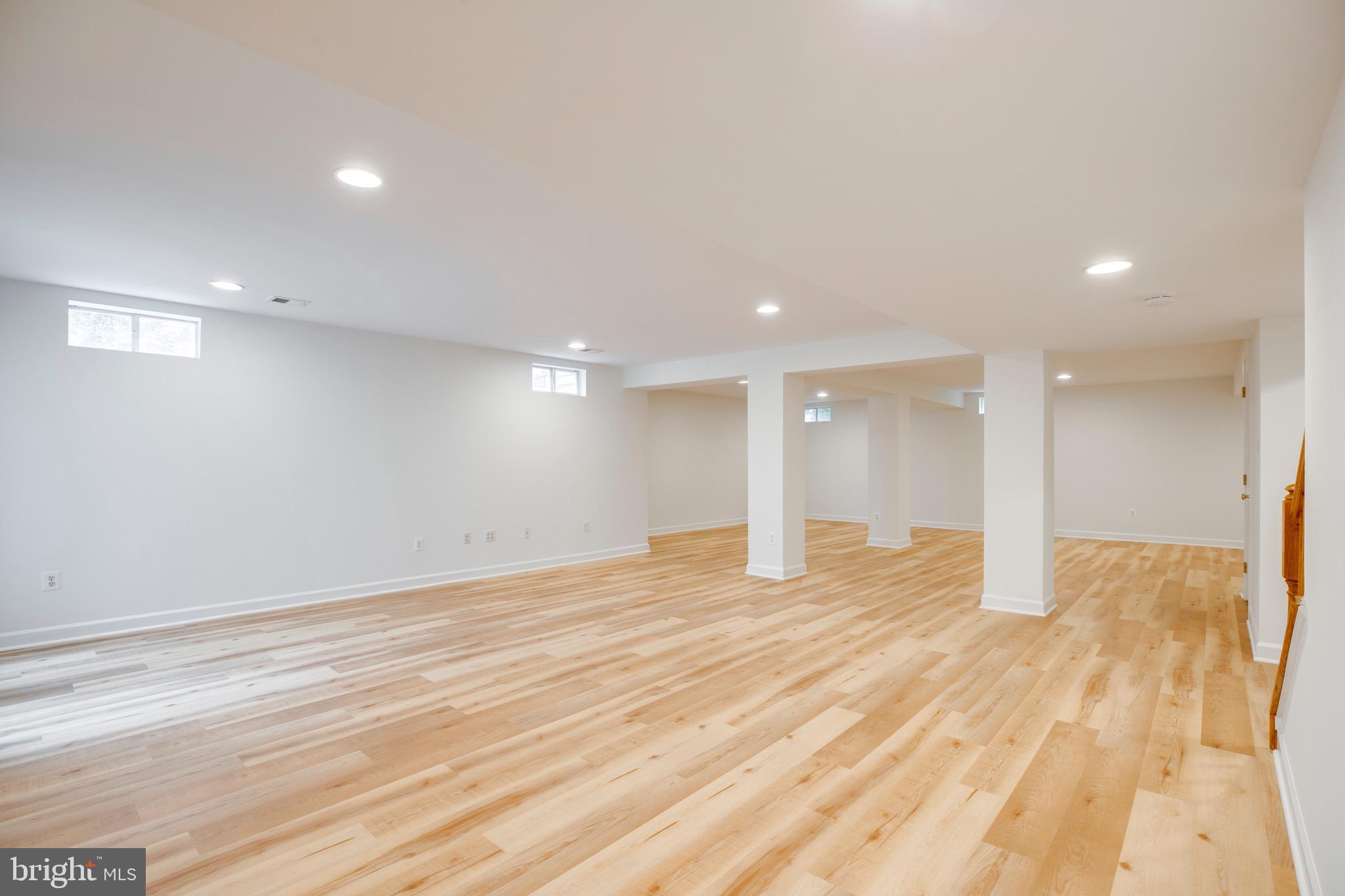 FAIR OAKS GLEN - Residential