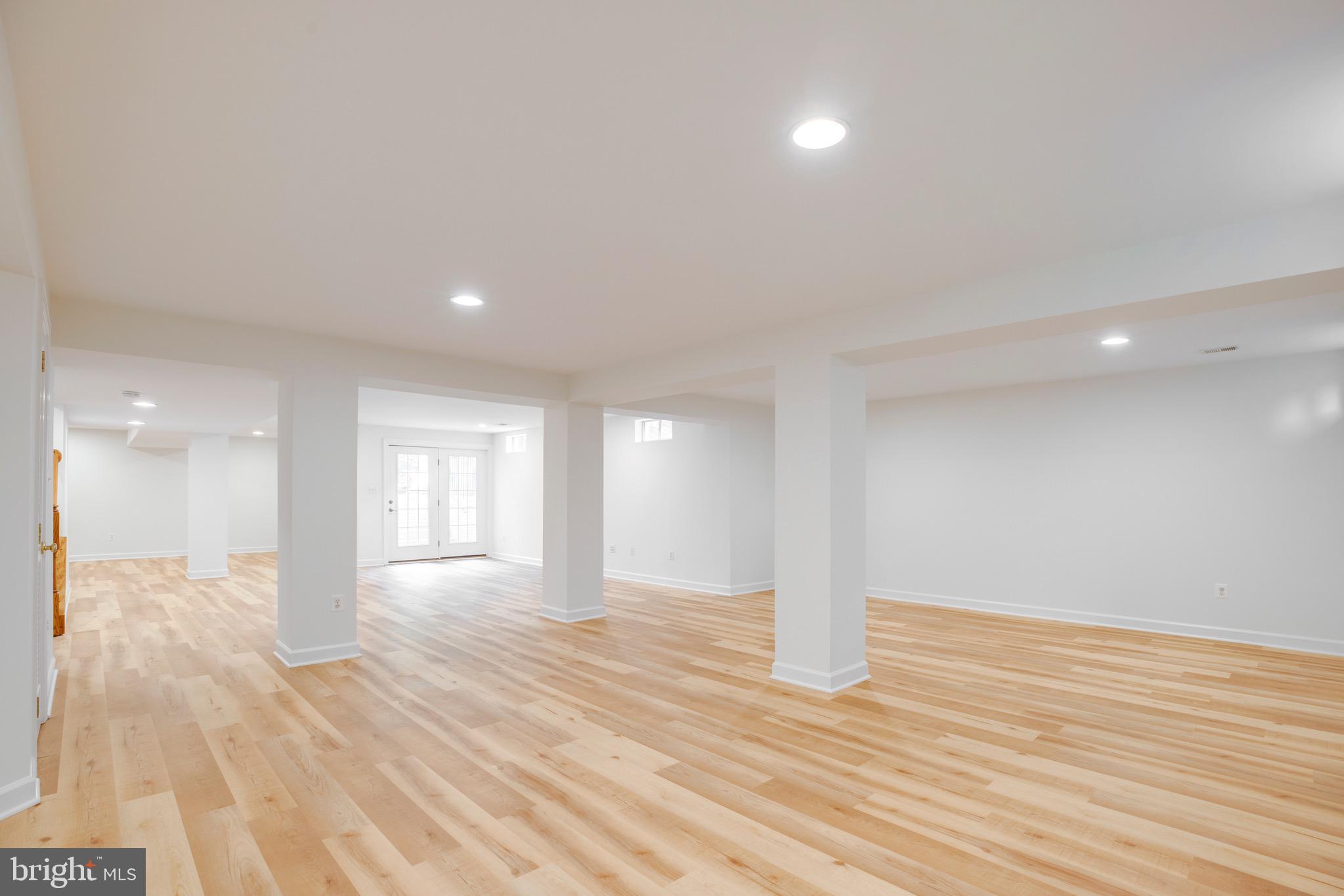 FAIR OAKS GLEN - Residential