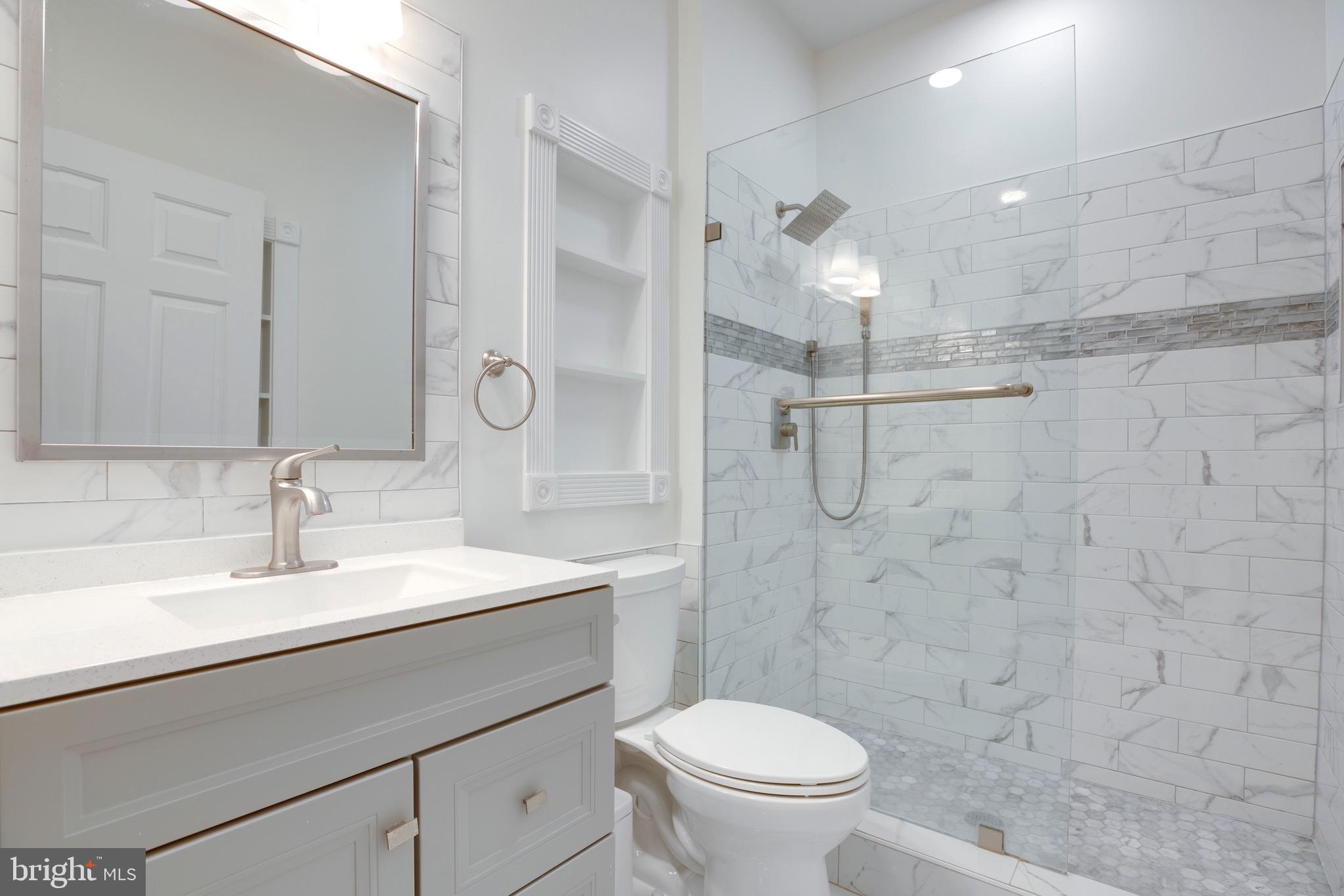 FAIR OAKS GLEN - Residential