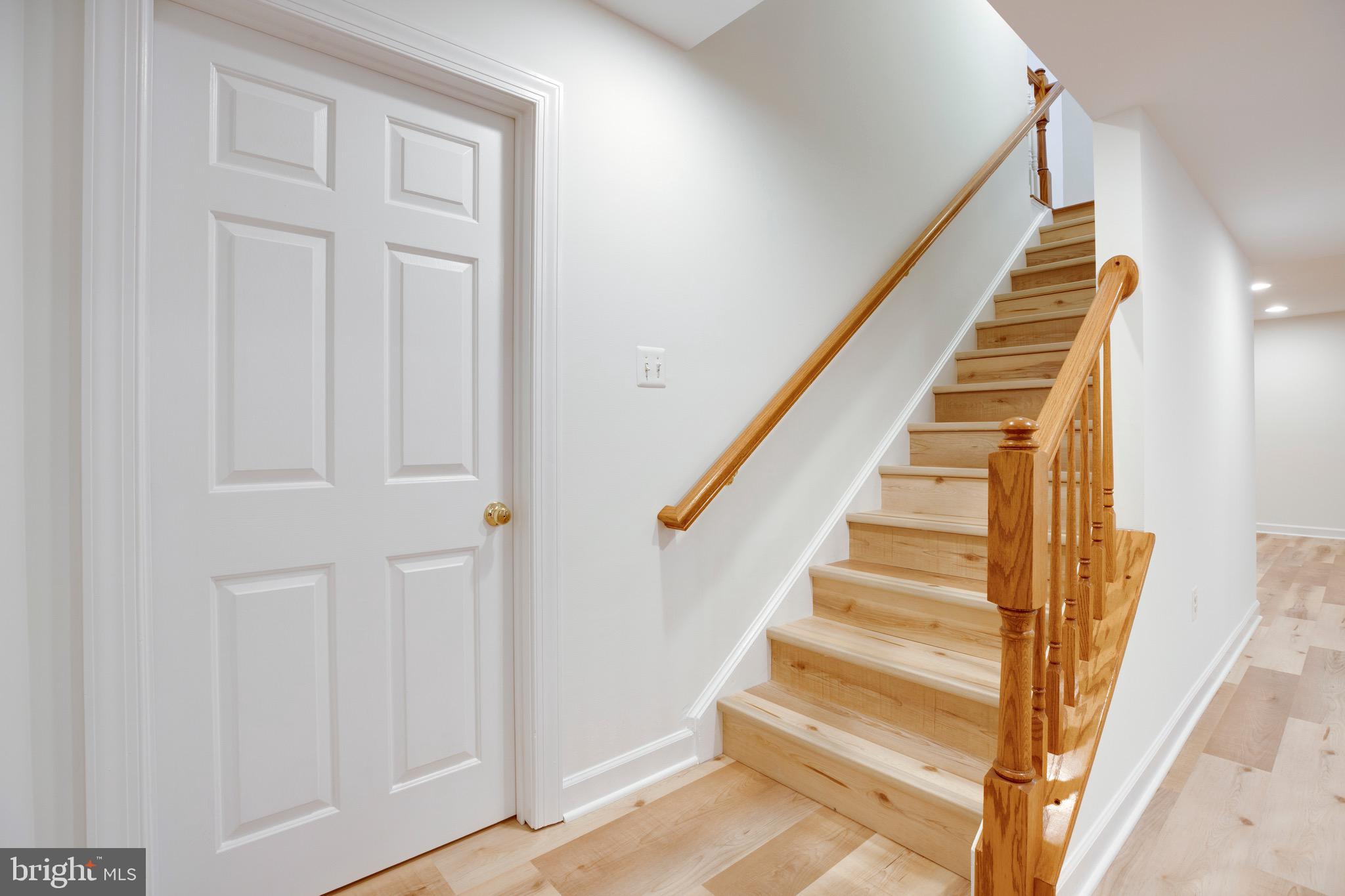 FAIR OAKS GLEN - Residential