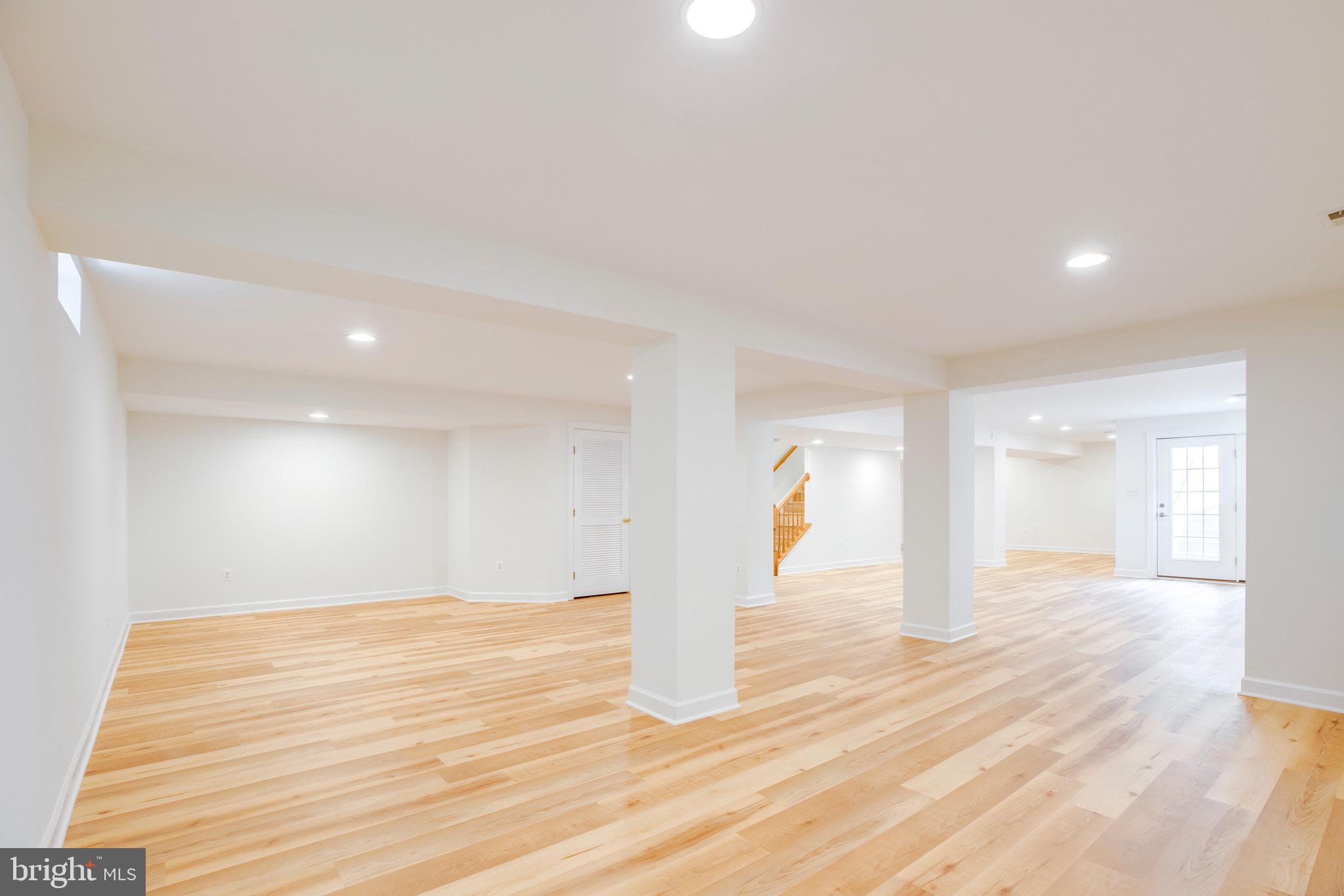 FAIR OAKS GLEN - Residential