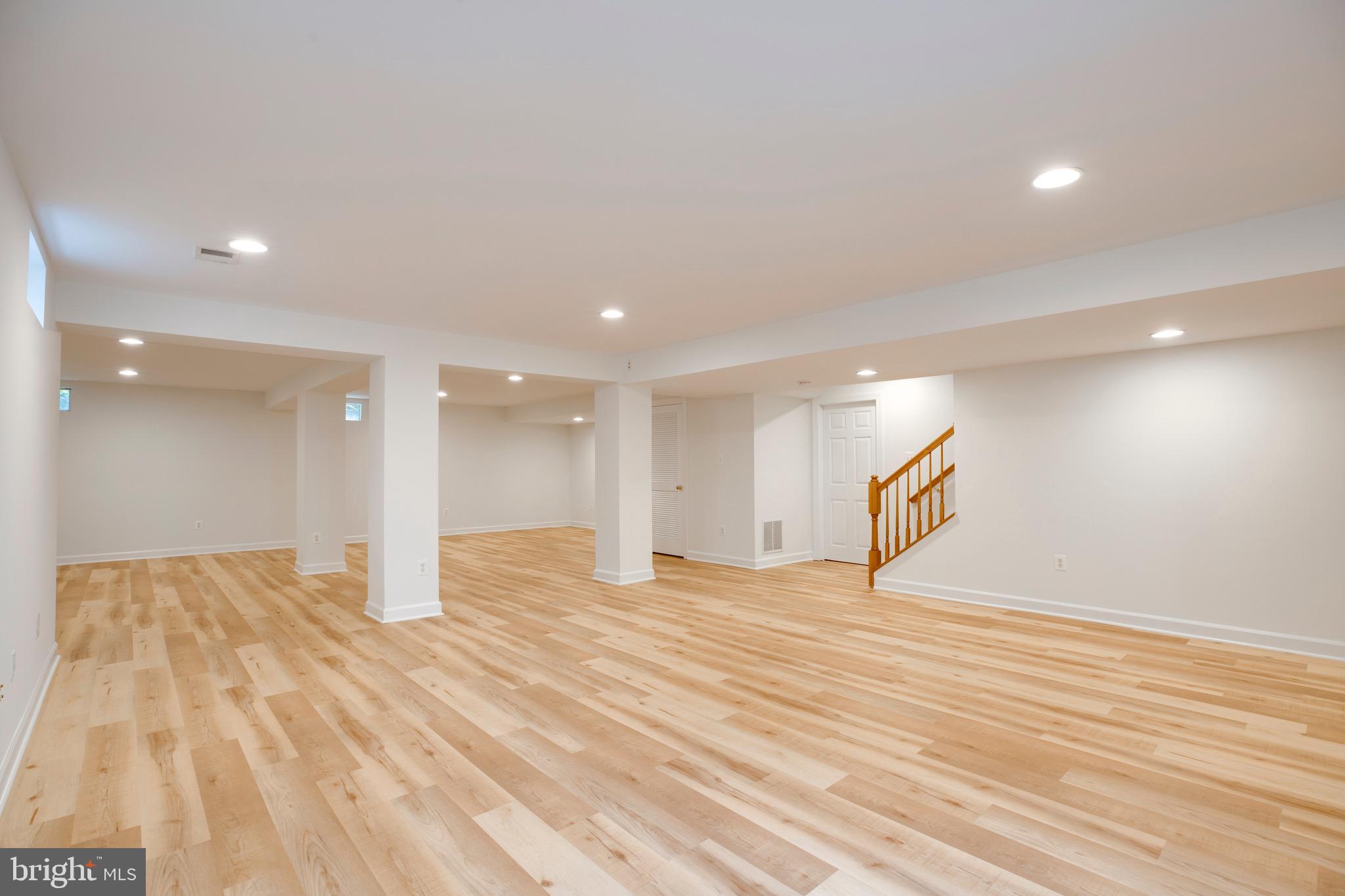 FAIR OAKS GLEN - Residential