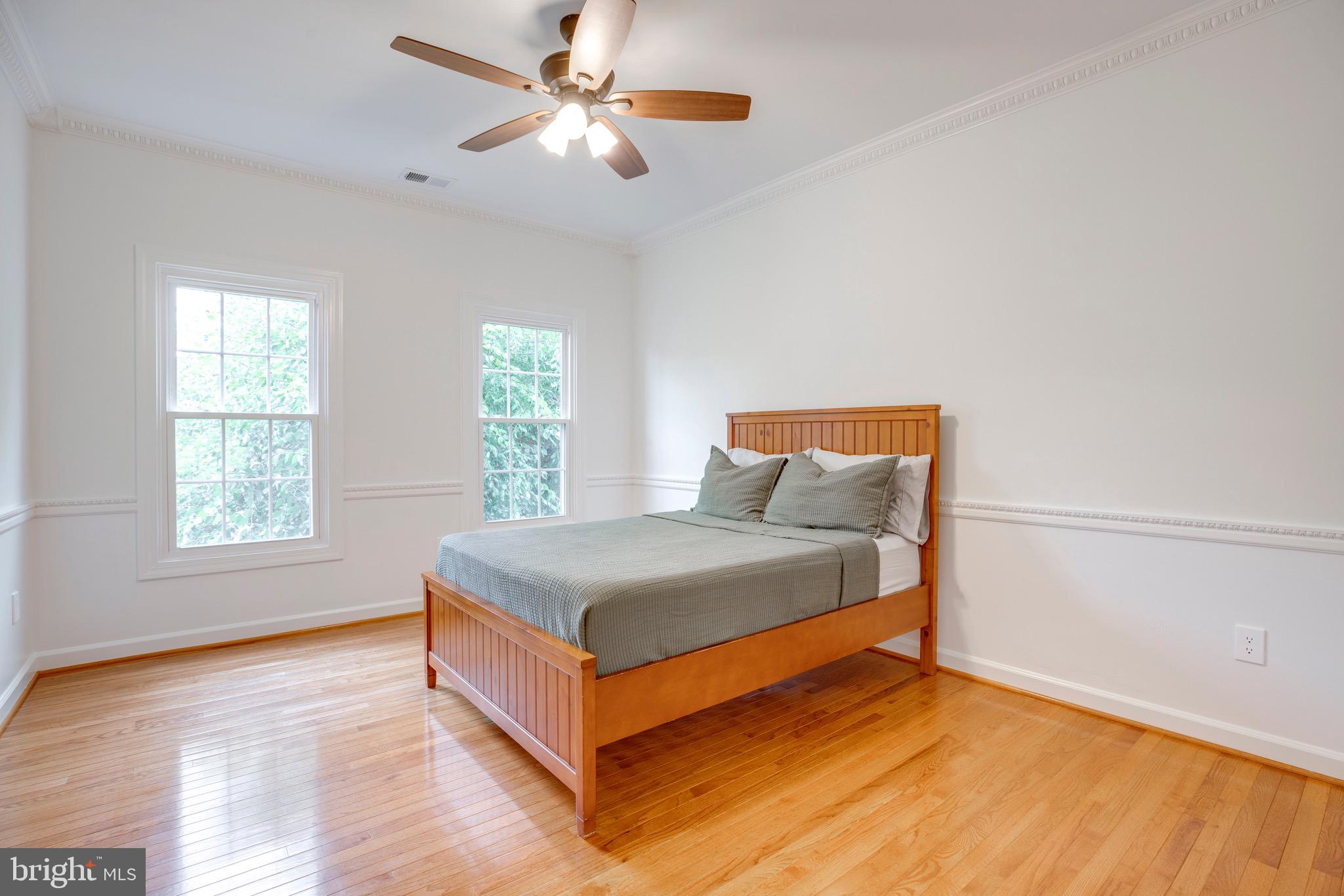 FAIR OAKS GLEN - Residential