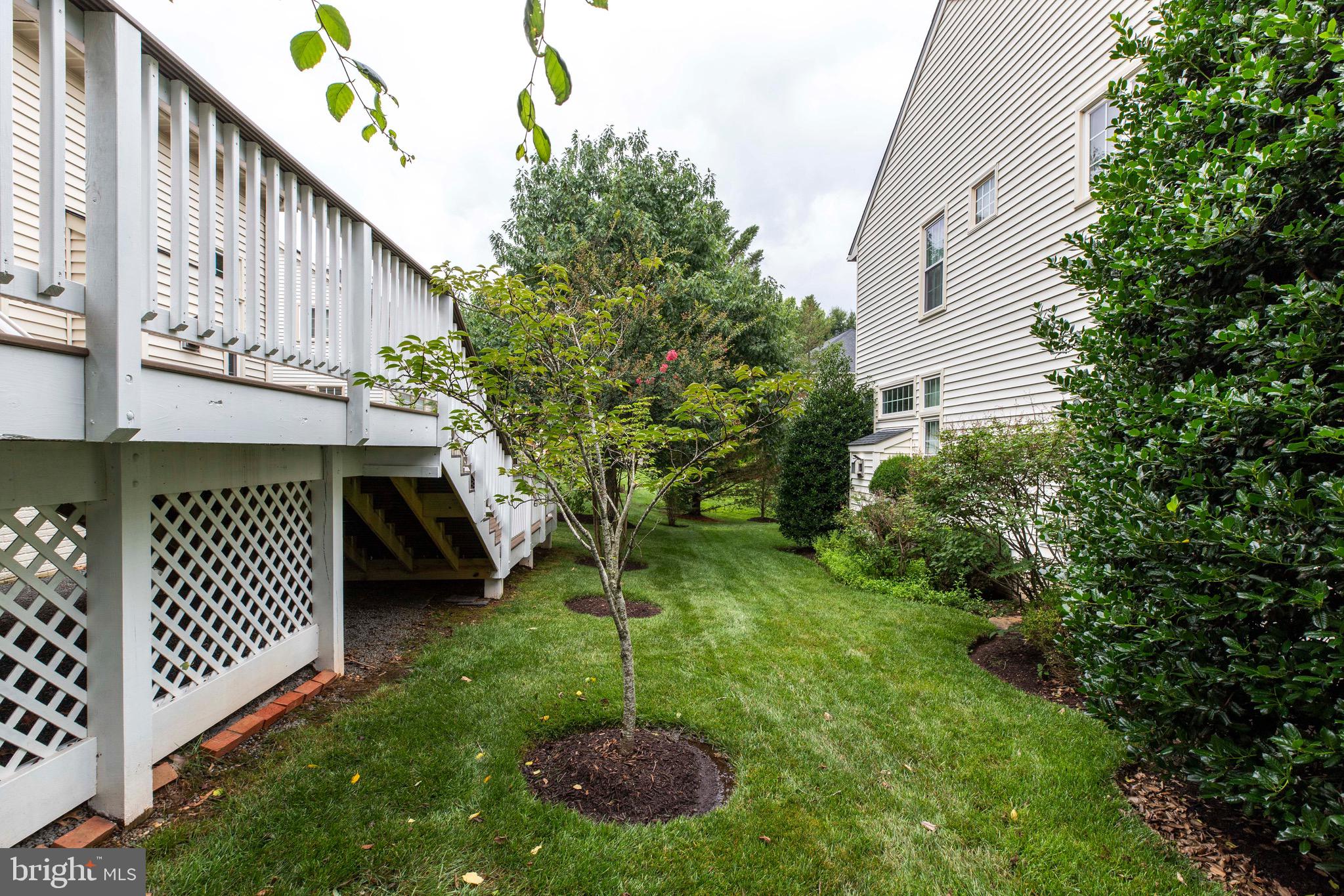 FAIR OAKS GLEN - Residential