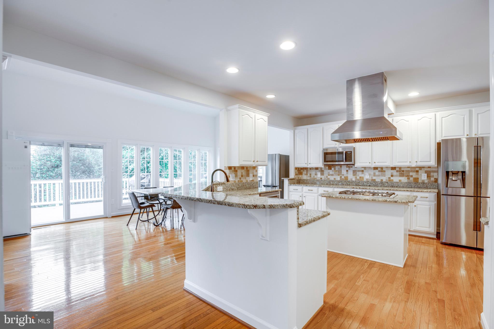 FAIR OAKS GLEN - Residential
