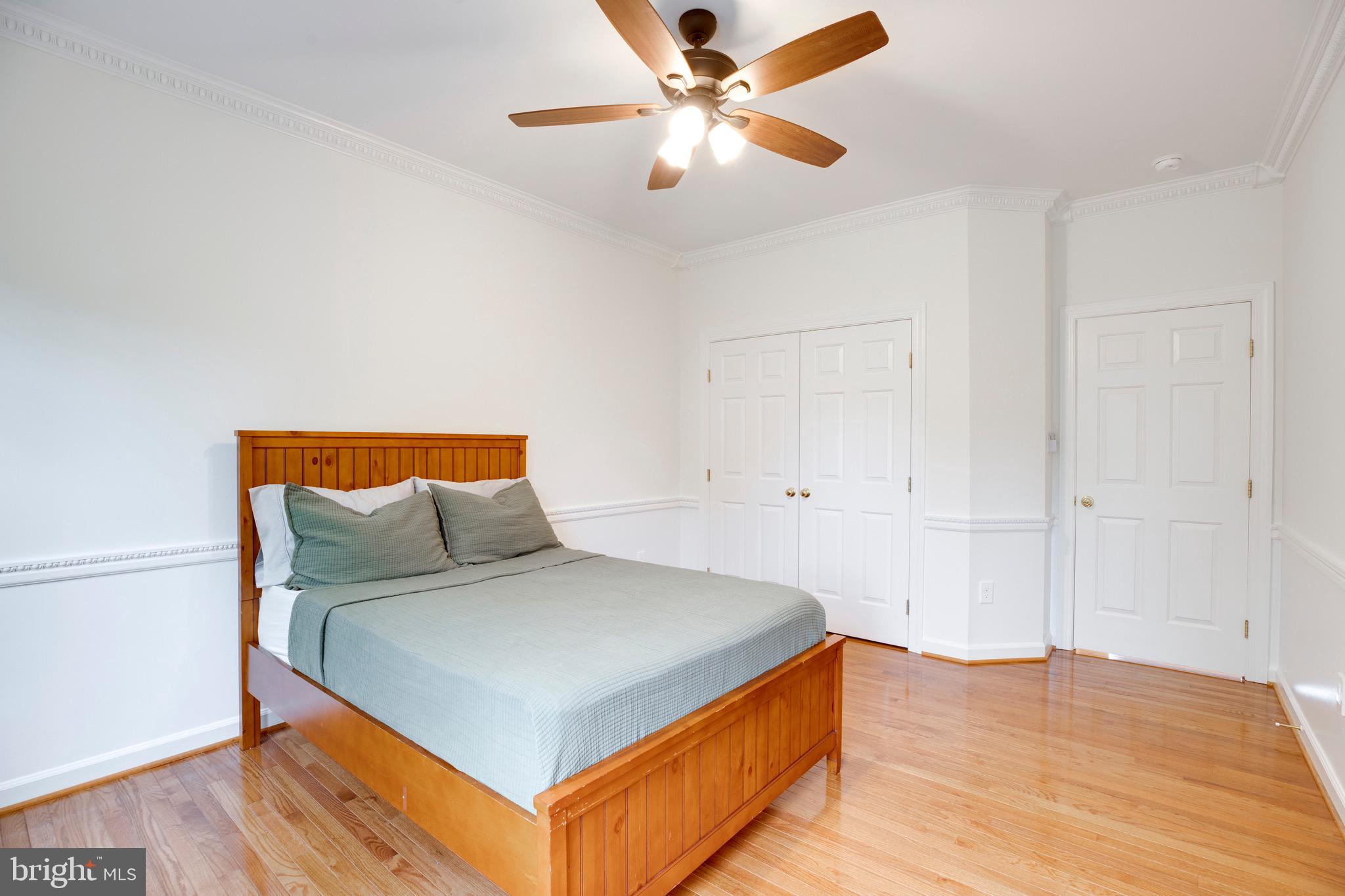 FAIR OAKS GLEN - Residential