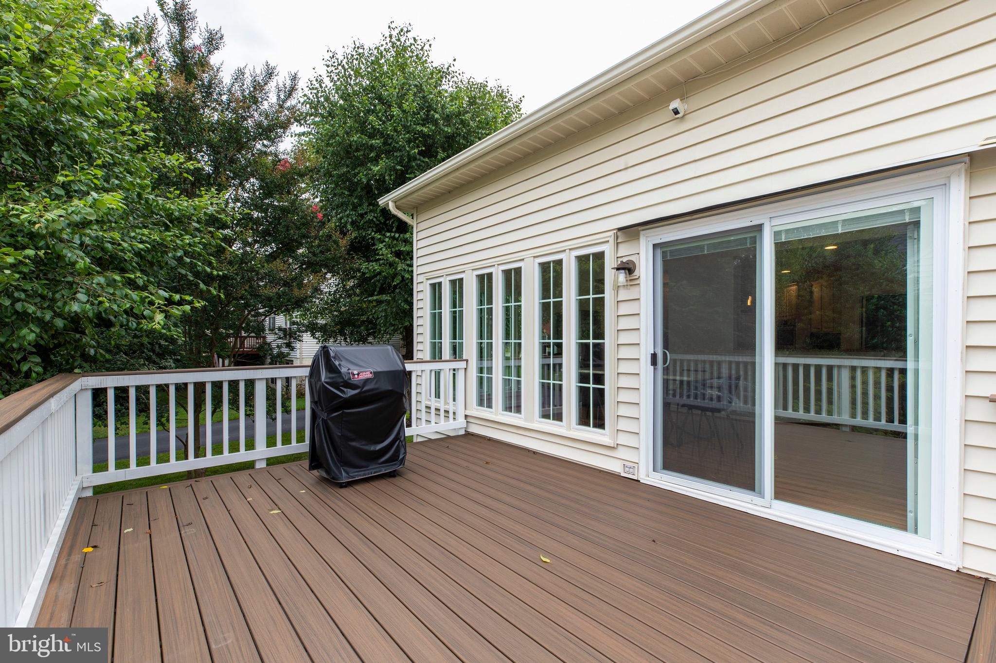 FAIR OAKS GLEN - Residential