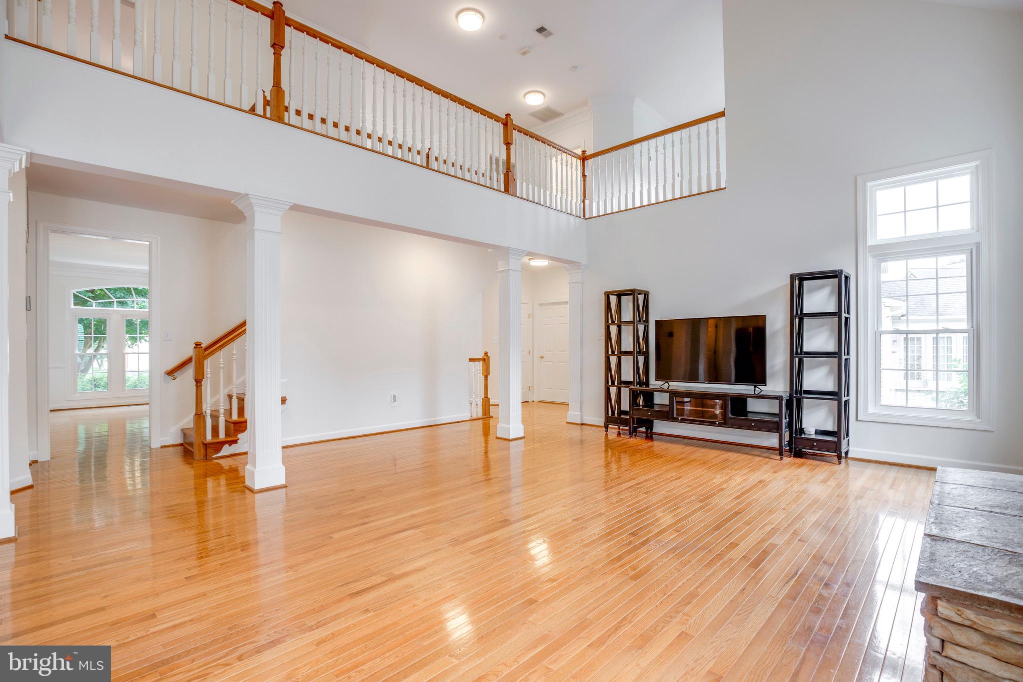 FAIR OAKS GLEN - Residential