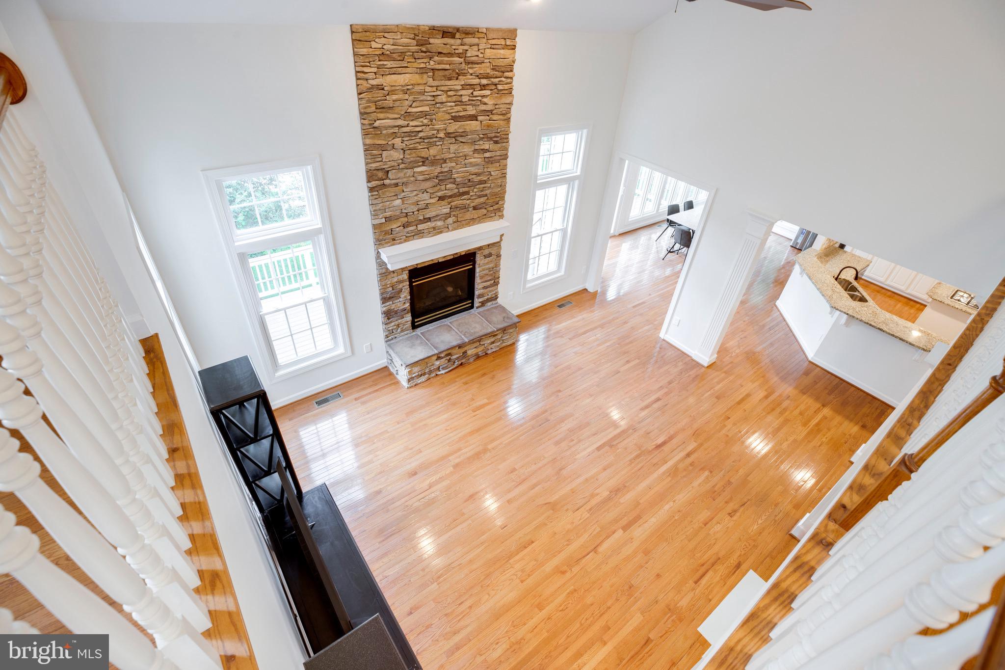 FAIR OAKS GLEN - Residential