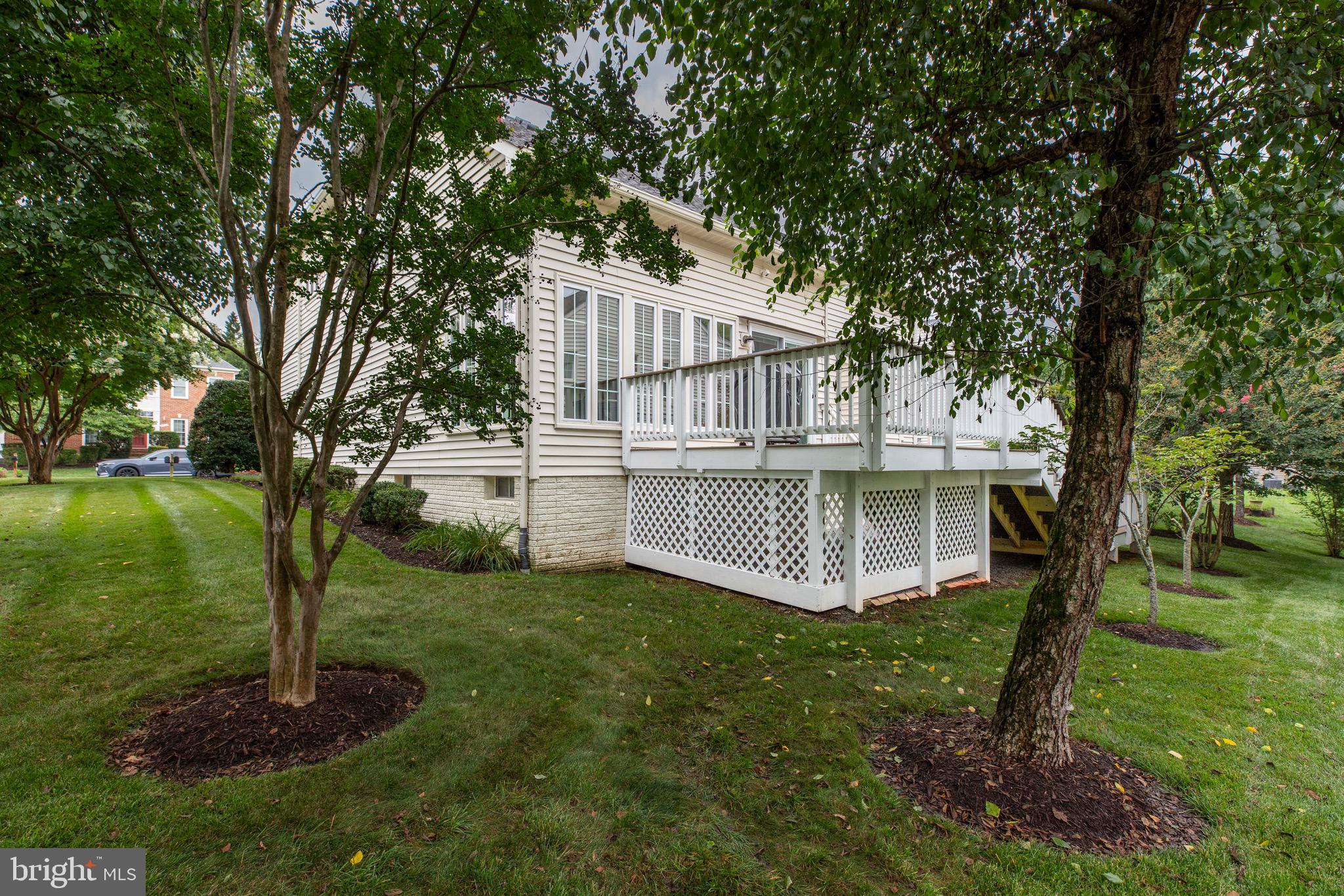 FAIR OAKS GLEN - Residential