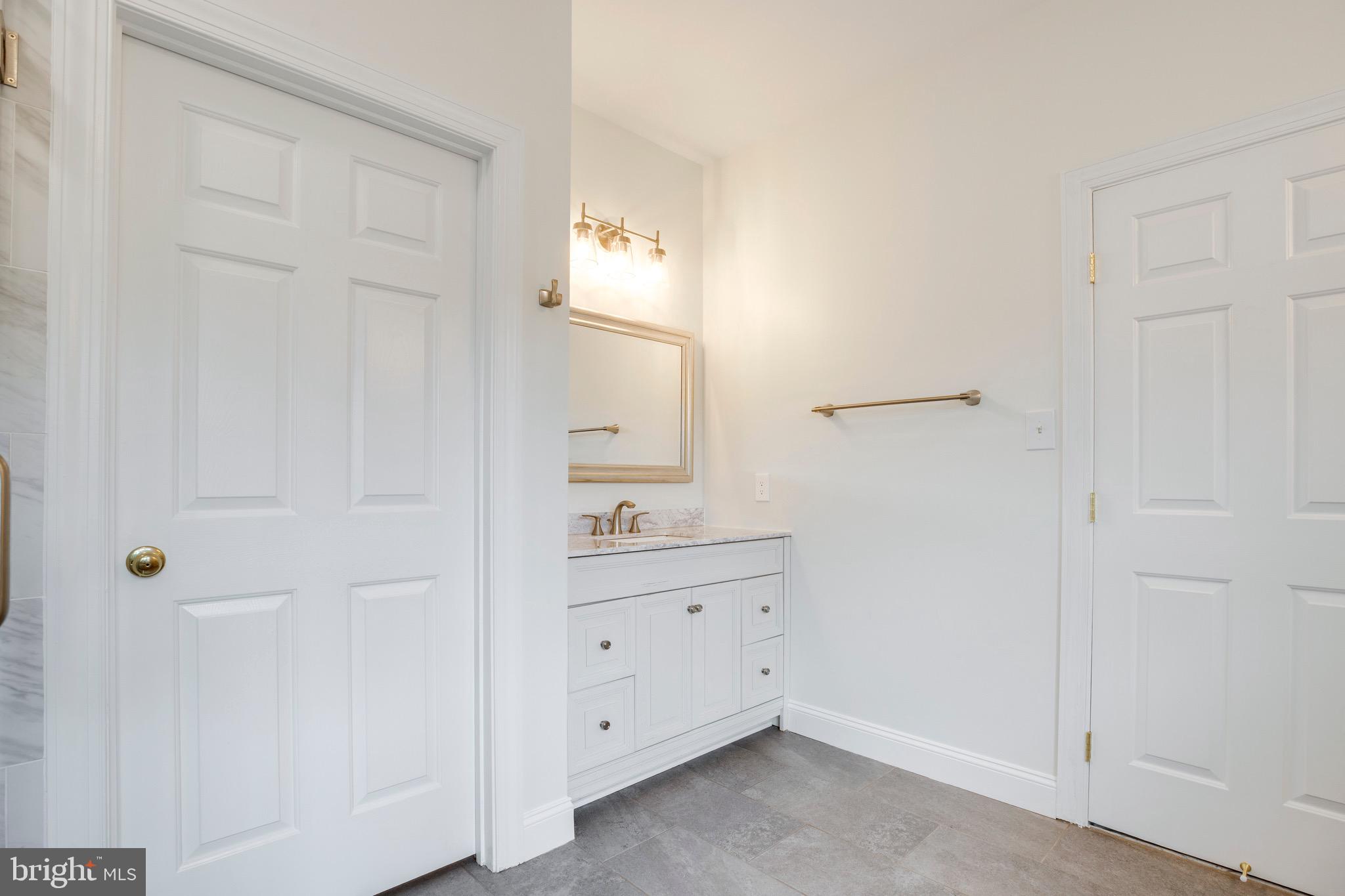 FAIR OAKS GLEN - Residential