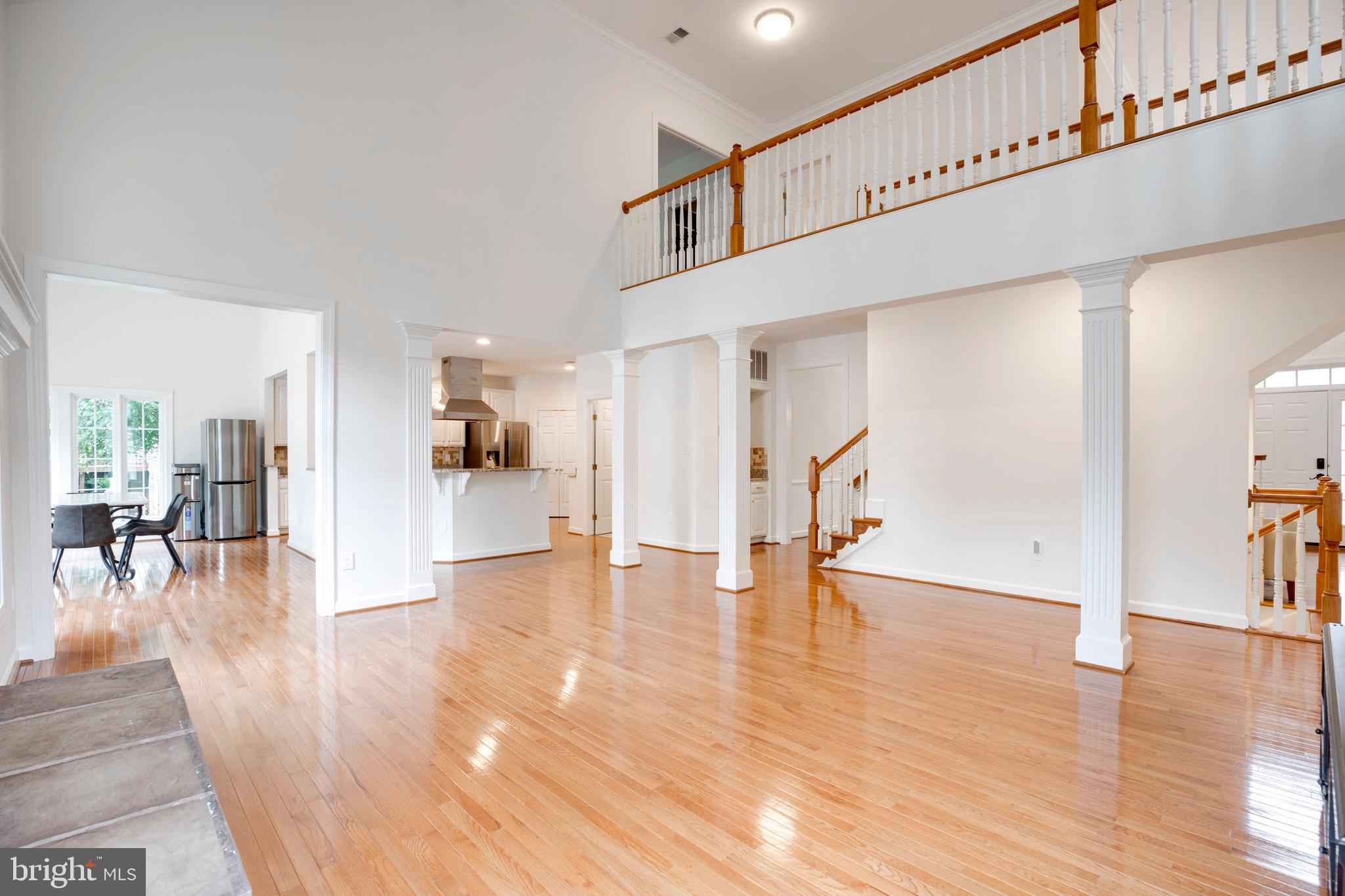 FAIR OAKS GLEN - Residential