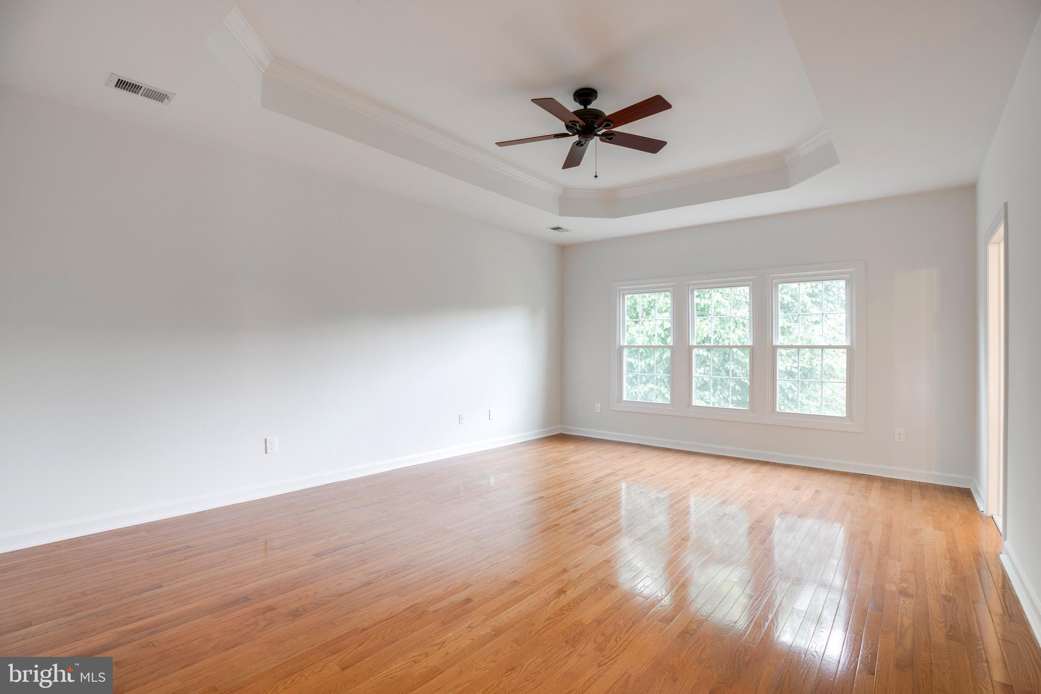 FAIR OAKS GLEN - Residential