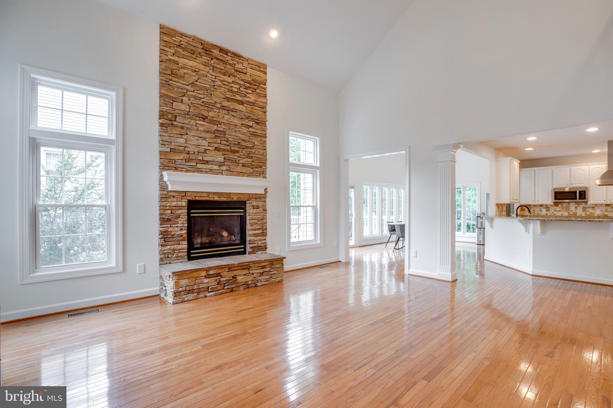 FAIR OAKS GLEN - Residential