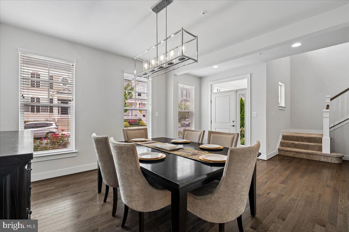 TWO RIVERS - Residential
