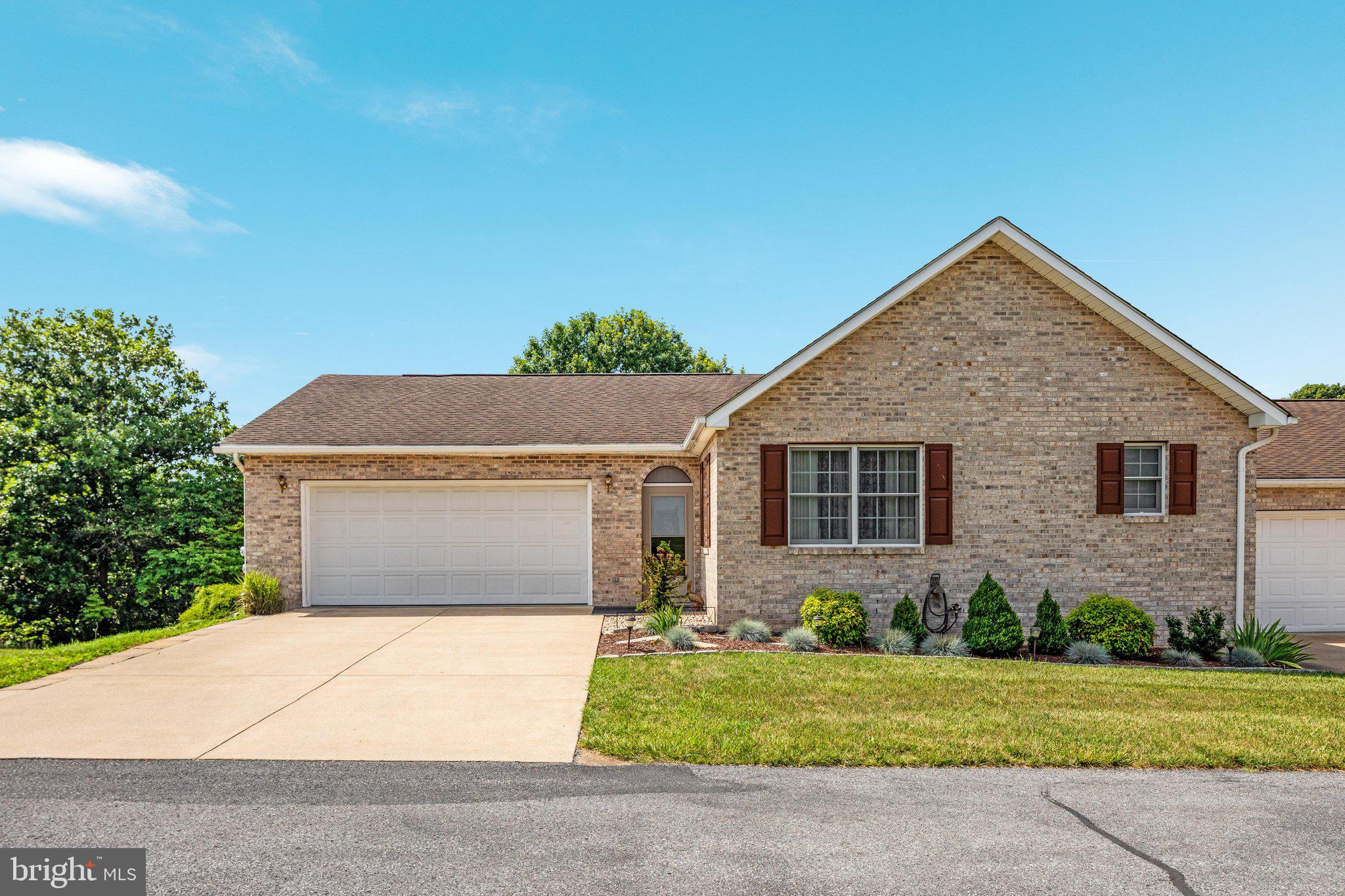 SIGNAL KNOLLS - Residential