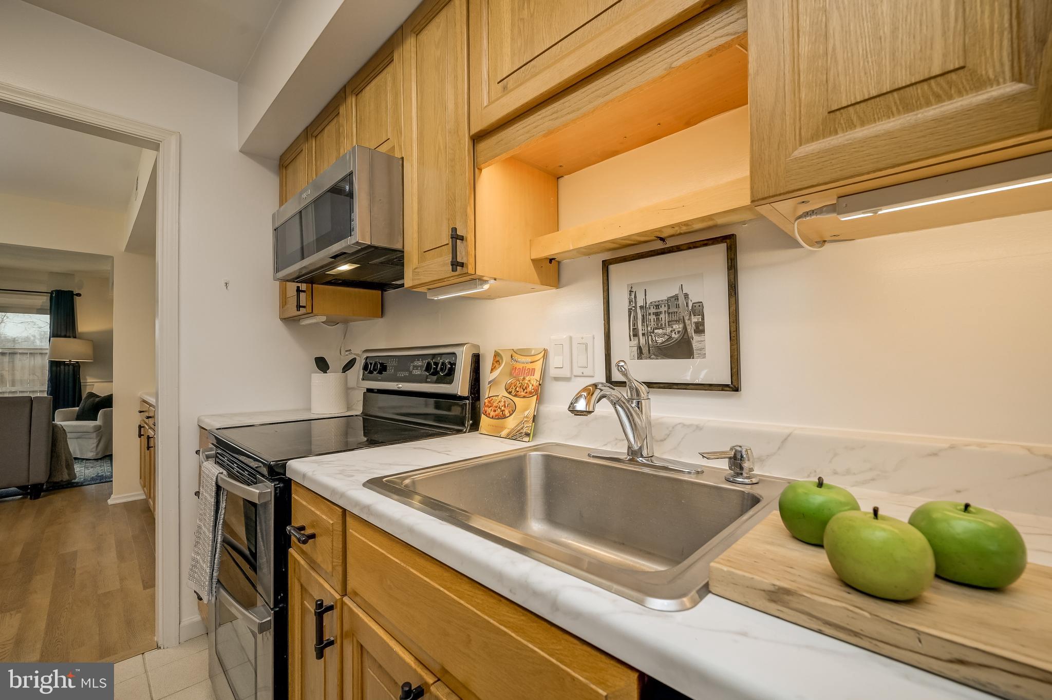 REGENT SQUARE - Residential