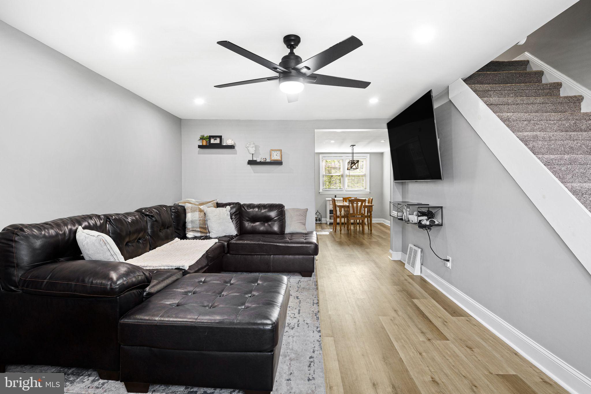 CLIFTON HEIGHTS - Residential