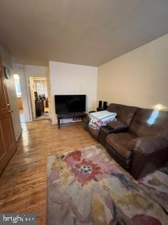 EAST OAK LANE - Residential Income