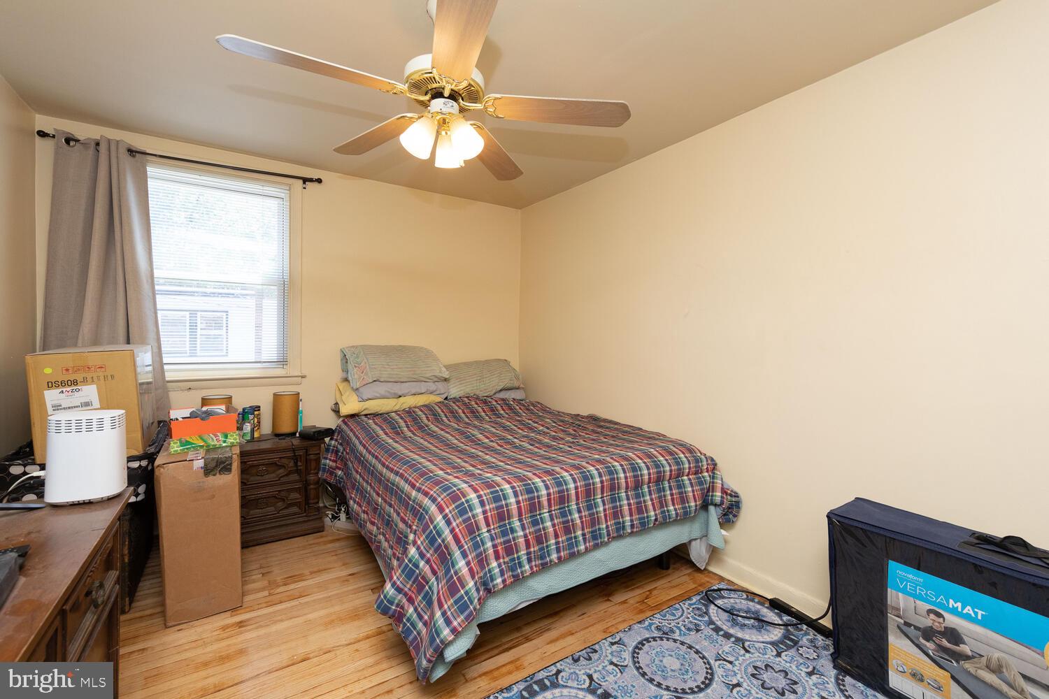 EAST OAK LANE - Residential Income